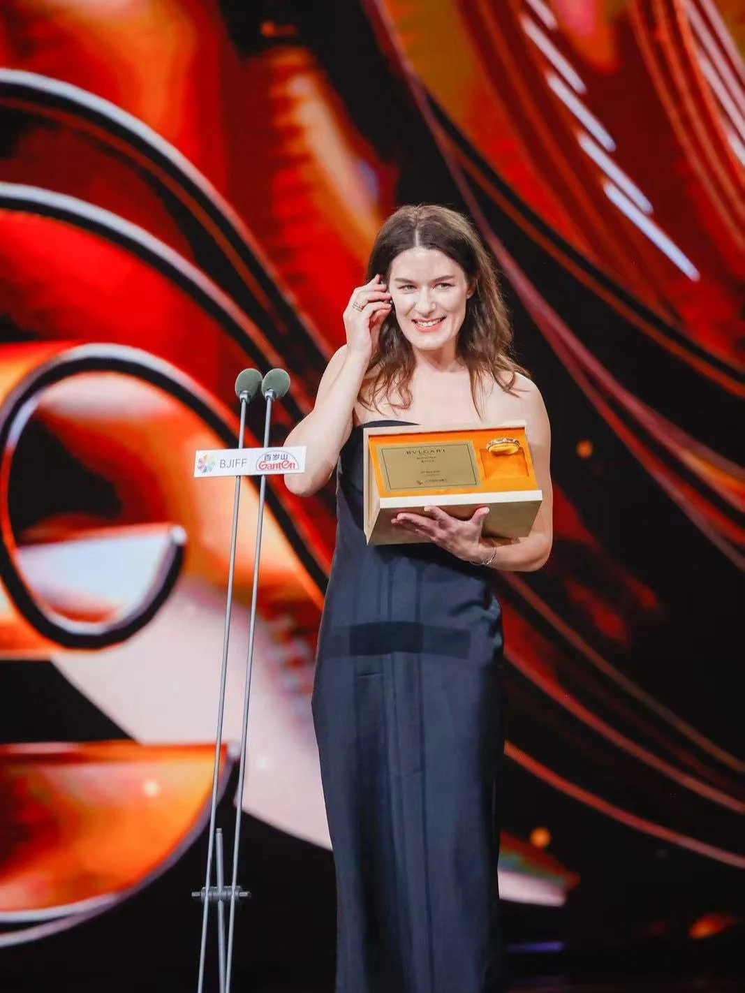 LOVEABLE starring Helga Guren wins big in Beijing