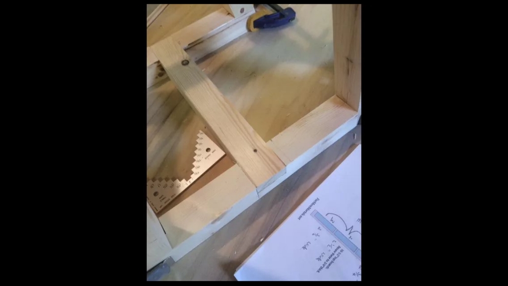 Half-Lap Joint on the bottom stretcher