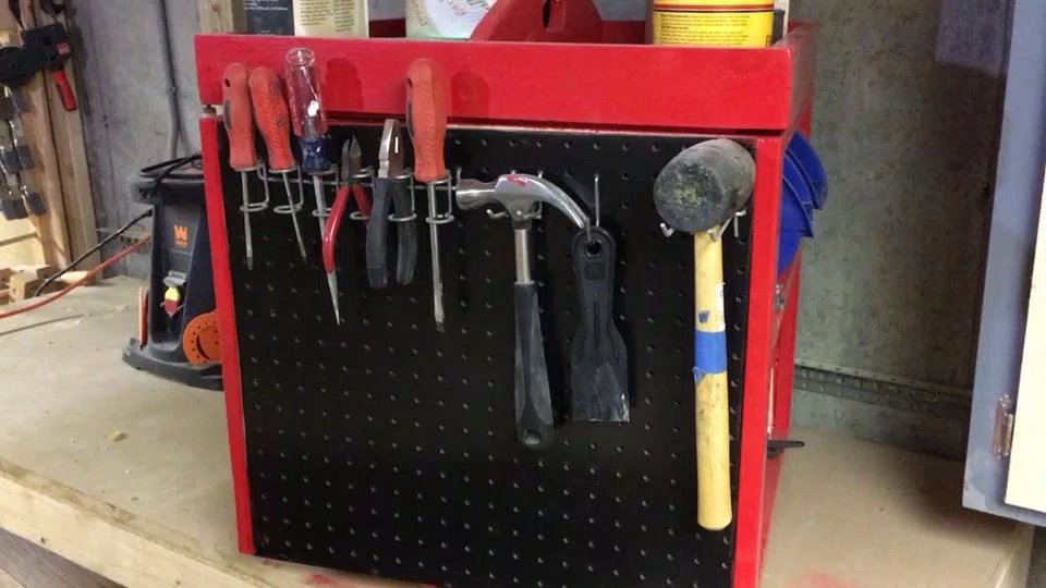 The top part the unit is removbel tray