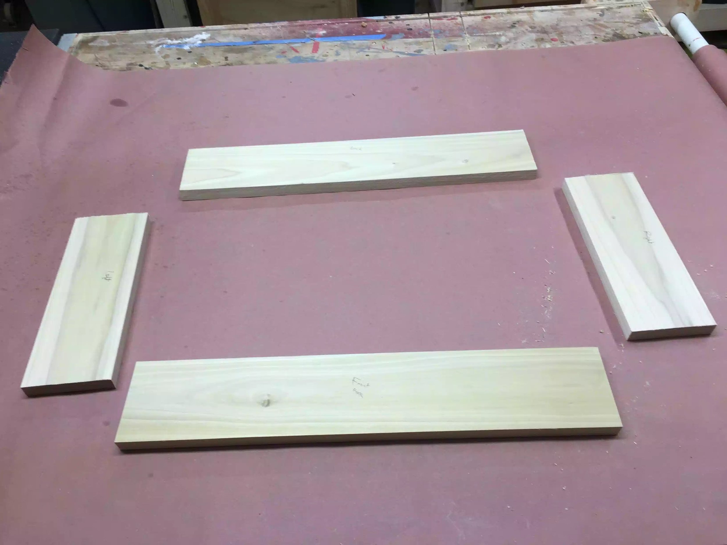 Here are the 4 pieces in their correct orientation, I am deciding what faces to have have on the outside of the box, I usually try to wrap the grain around the box but because I was doing box joints , this didn’t matter as much as it normally does, anyway its only a shop project