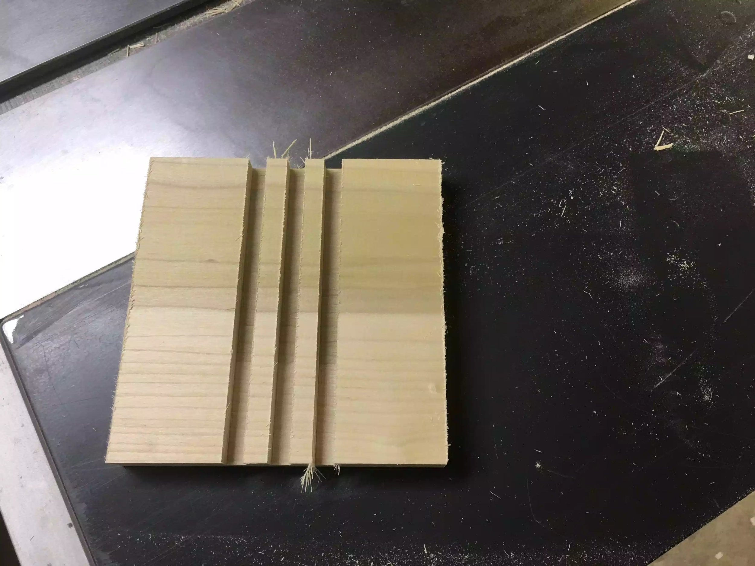 This is what you should have, 3 grooves equally spaced.