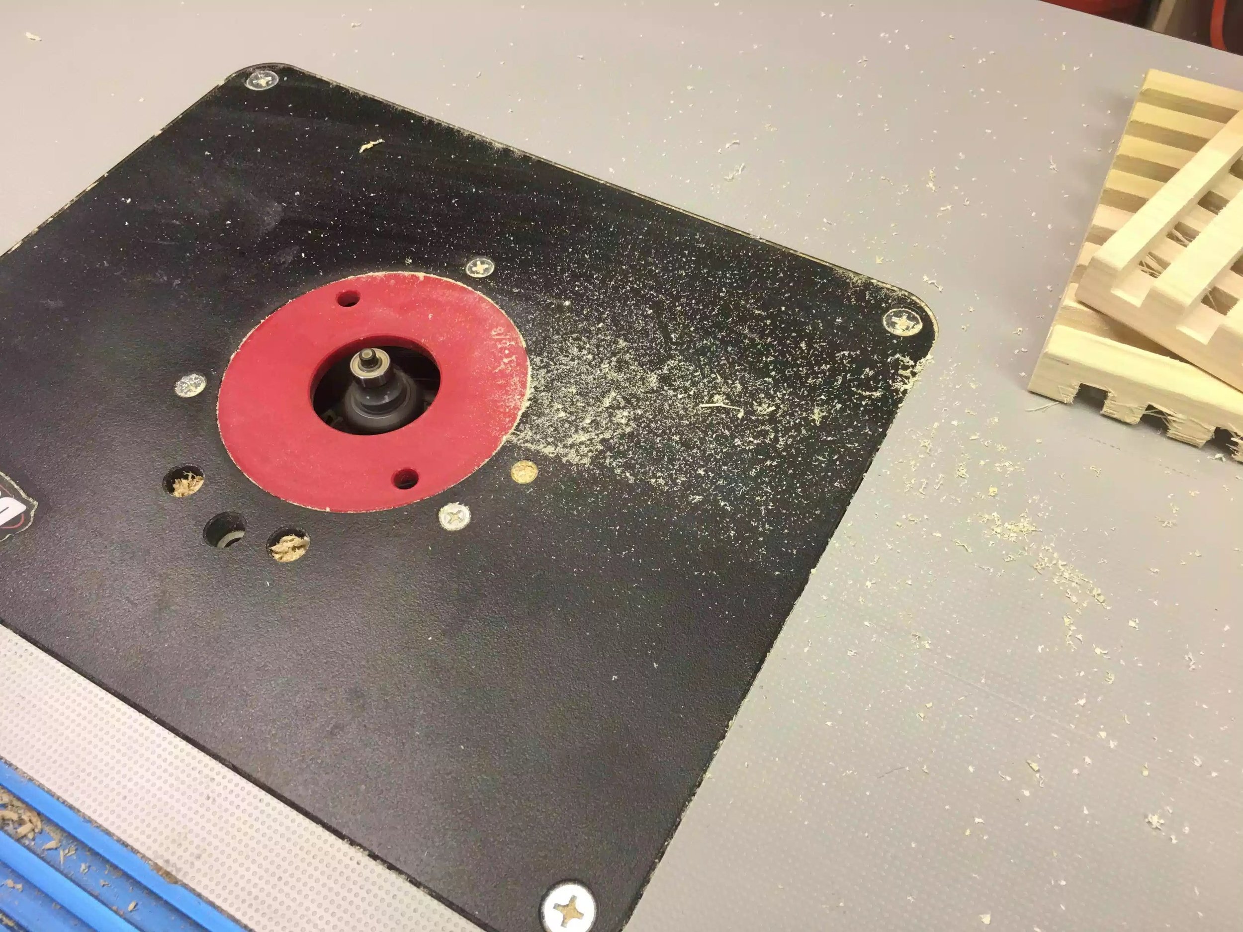 1/4” round-over profile bit in the router table.