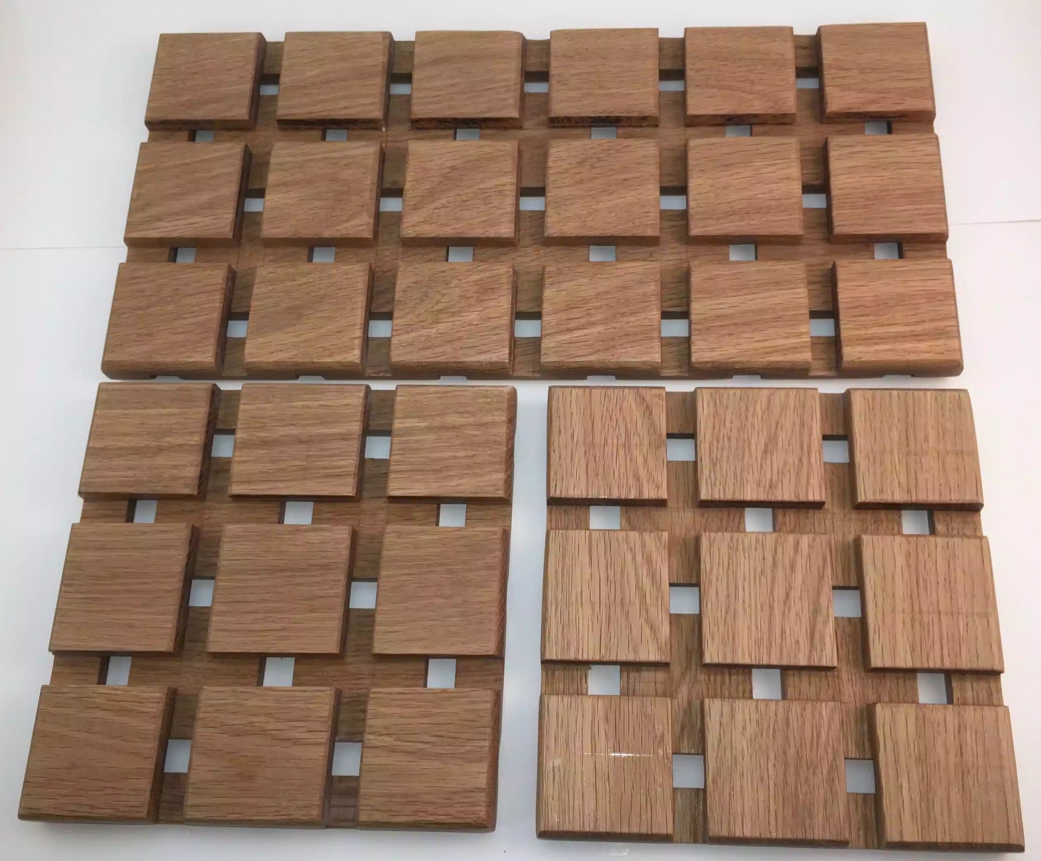 Here is the completed trivet set.