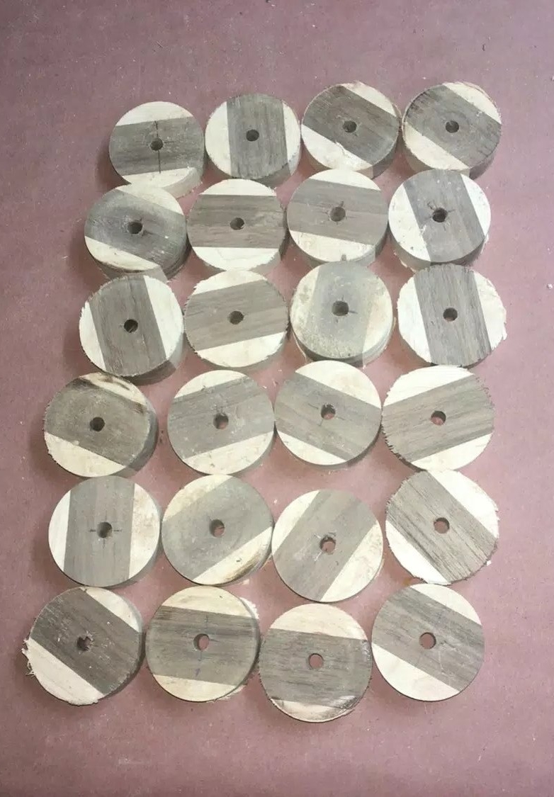 After finishing all the hole cutting I had these little disc that I thought looked awesome and didn’t want to throw them away, not sure what to use them for YET!!!