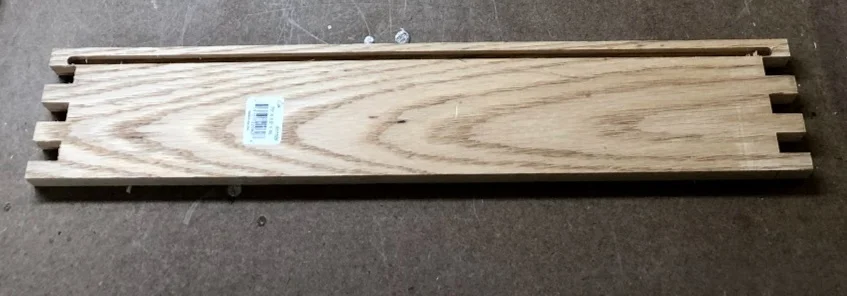 Here you can see the stopped groove, see how it does not break any of the workpiece edges.