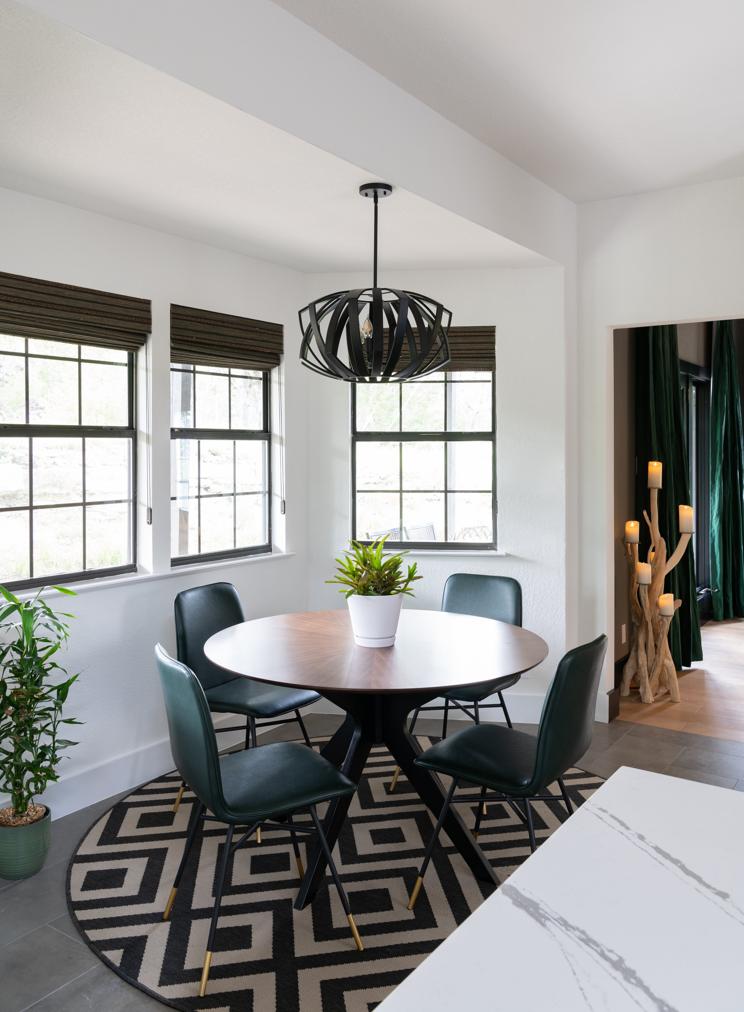 Sunset Canyon Breakfast Room 