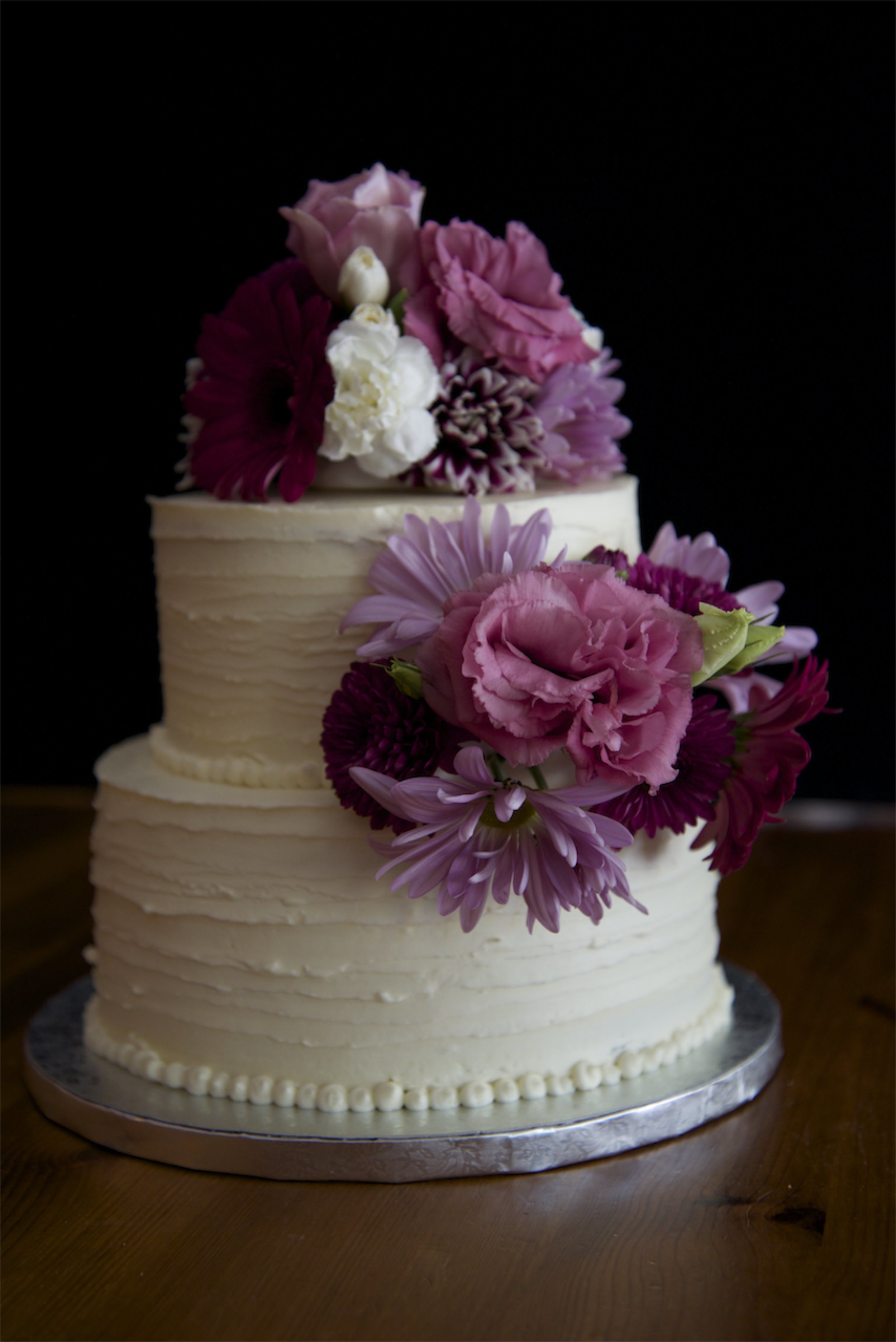 Wedding cake flowered.jpg