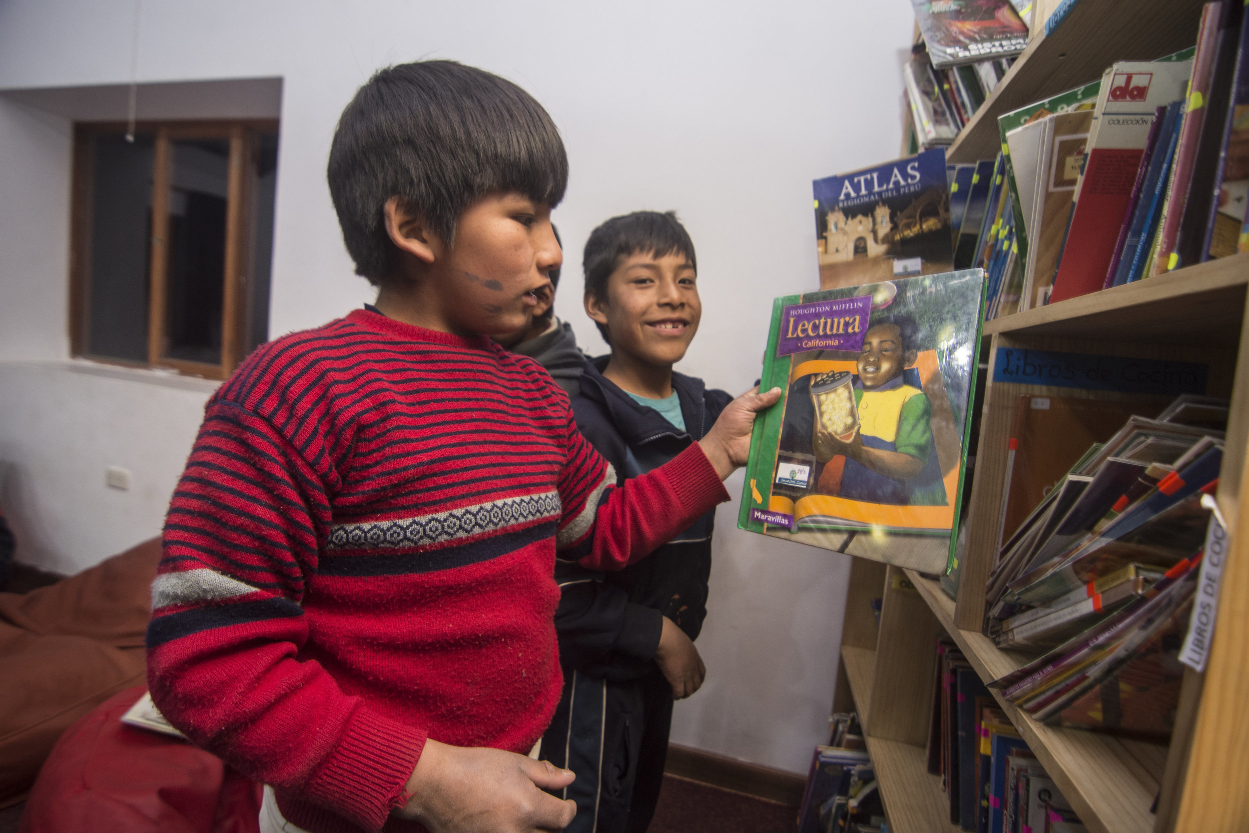 Juan Pablo and David take part in Libro Abierto.