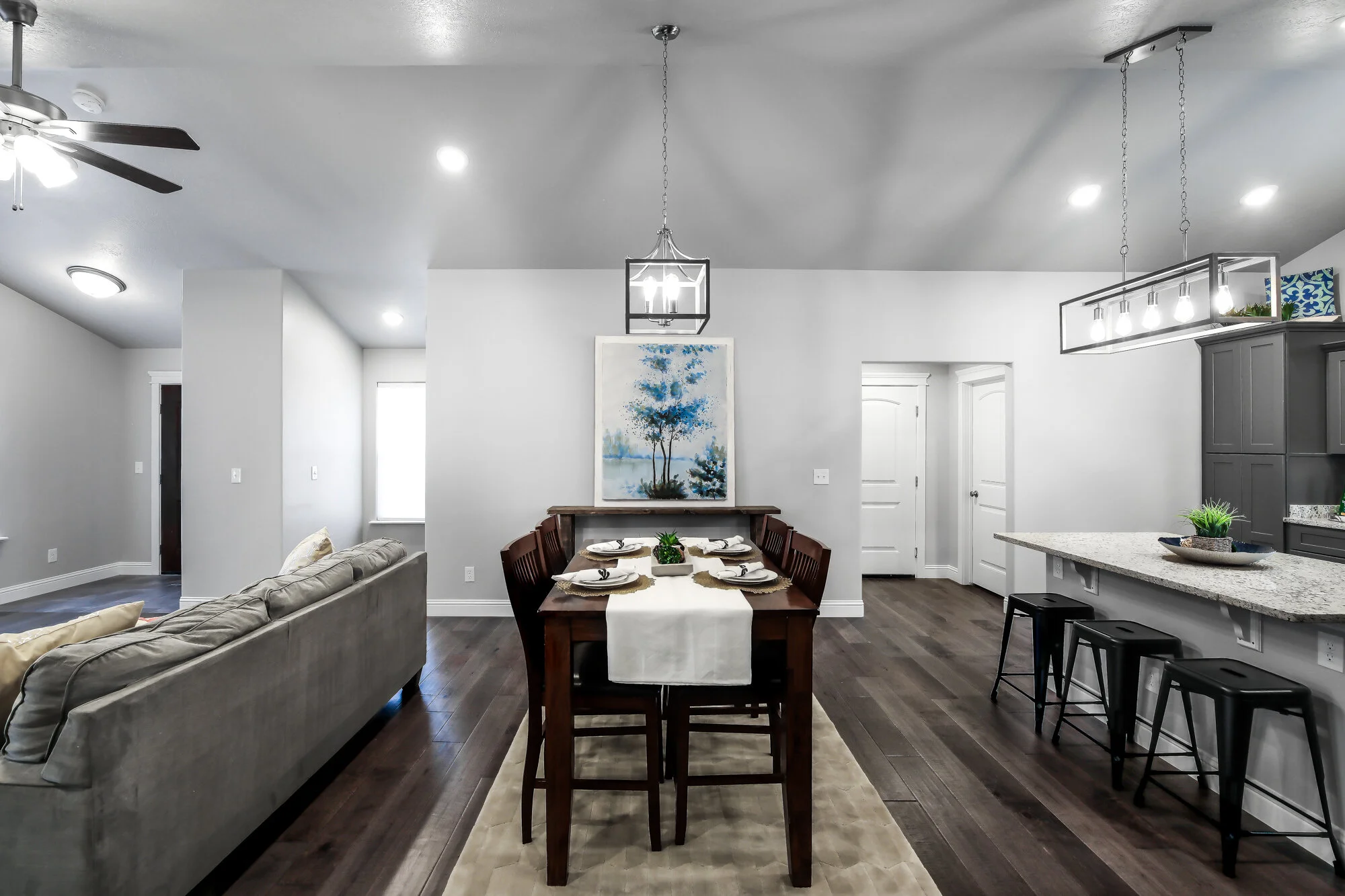 Aspen - Dining Room 2