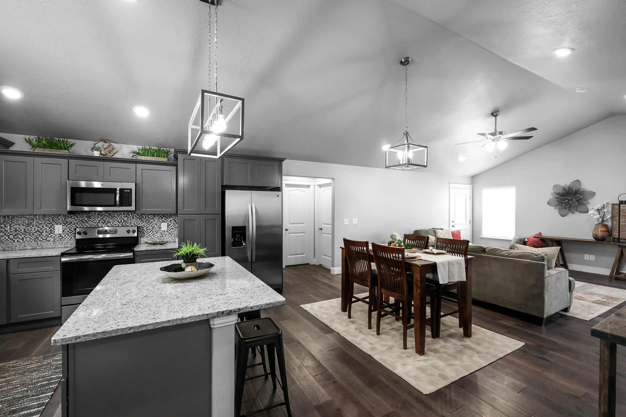 Aspen - Kitchen 3