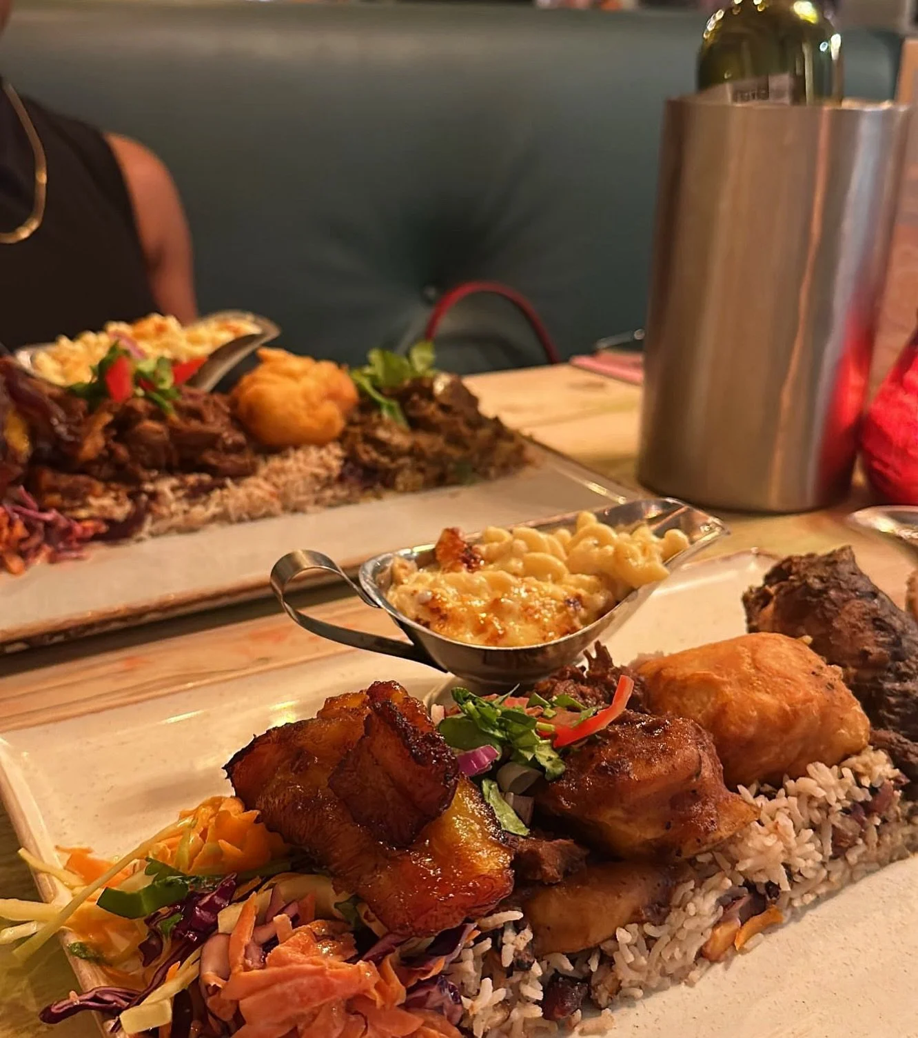 Hench Boxes looking 💪🏽

🤳🏻 by @tableforjem 

Still 2 days to bag 25% off food at The Drop using booking code &lsquo;DROP25&rsquo;