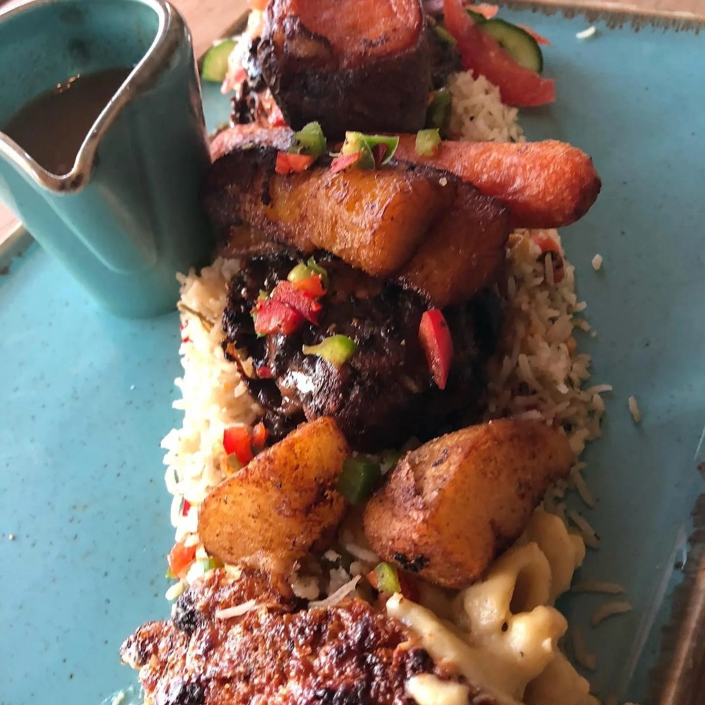 Sunday&rsquo;s, what you waiting for 

Book in for the Sunday Roast - spots still left for the Brunch &pound;30 for unlimited drinks (rum punch) plus a full size hench or roast 😋😋

Bookings required