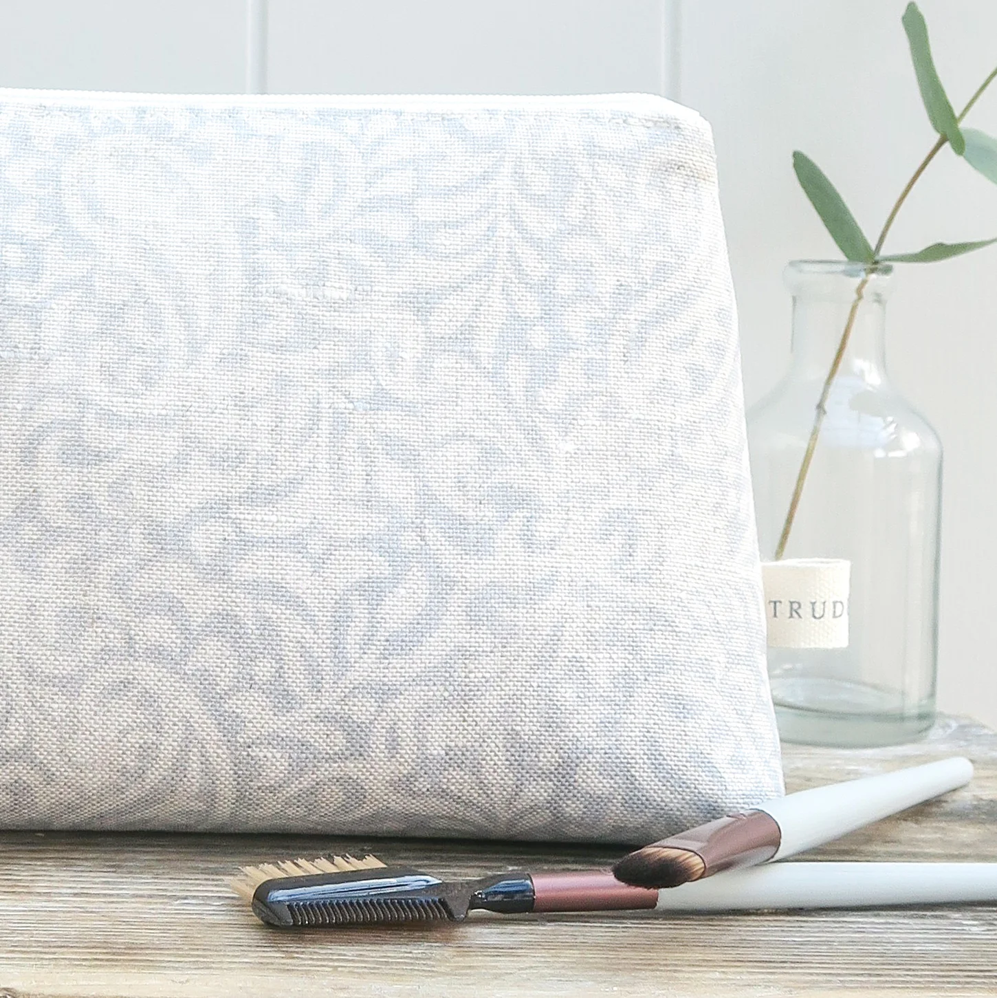 new makeup bag blue.jpg