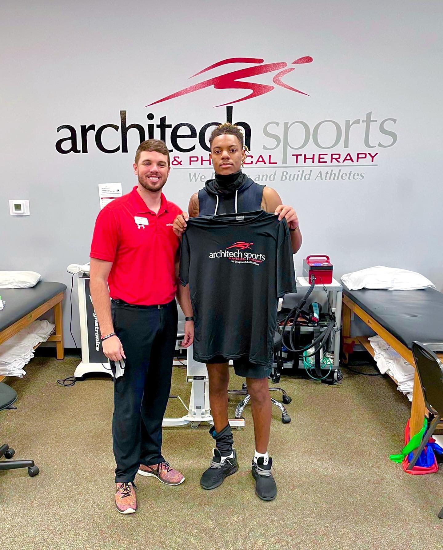 Best of luck to @_qthekid ! A blessing to work with him these last 5 months. Big things ahead!!
#ArchitechAthlete #PhysicalTherapy