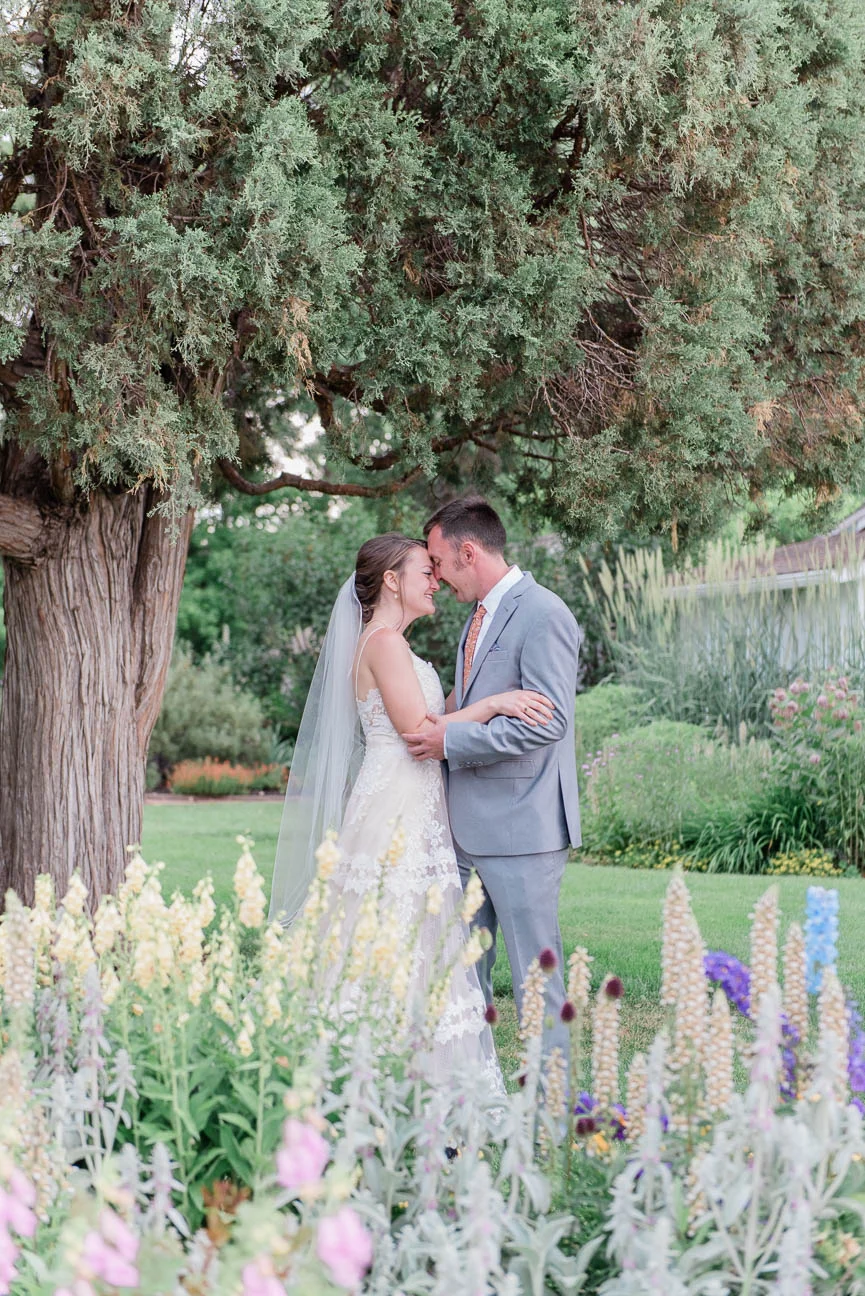 2019-07-06-Wedding-Emily-Tyler-Chatfield-BotanicalGardens-1426.jpg