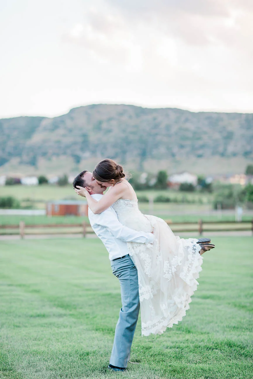 2019-07-06-Wedding-Emily-Tyler-Chatfield-BotanicalGardens-4129.jpg