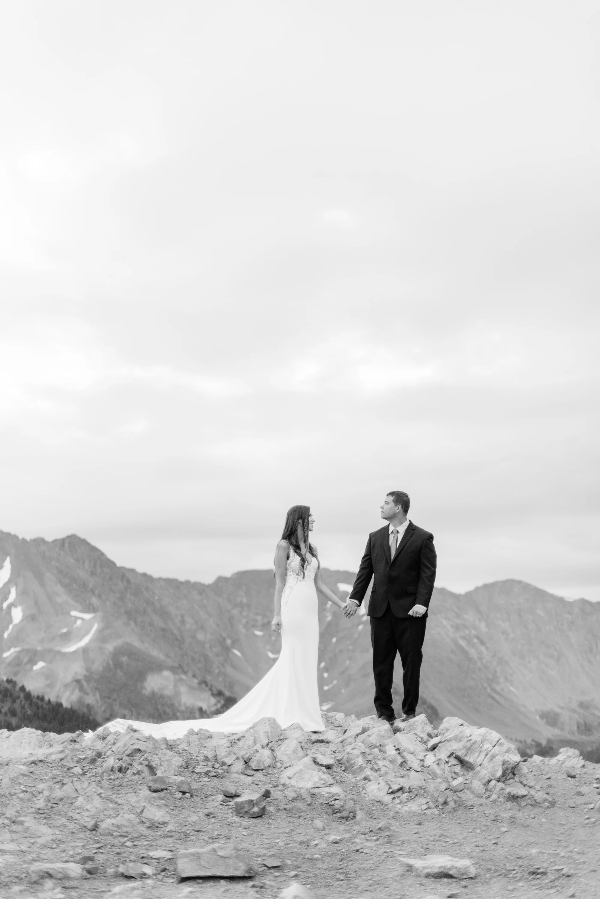 AshleighMillerPhotography-Elopement-Rachel-Justin-Colorado-14.jpg