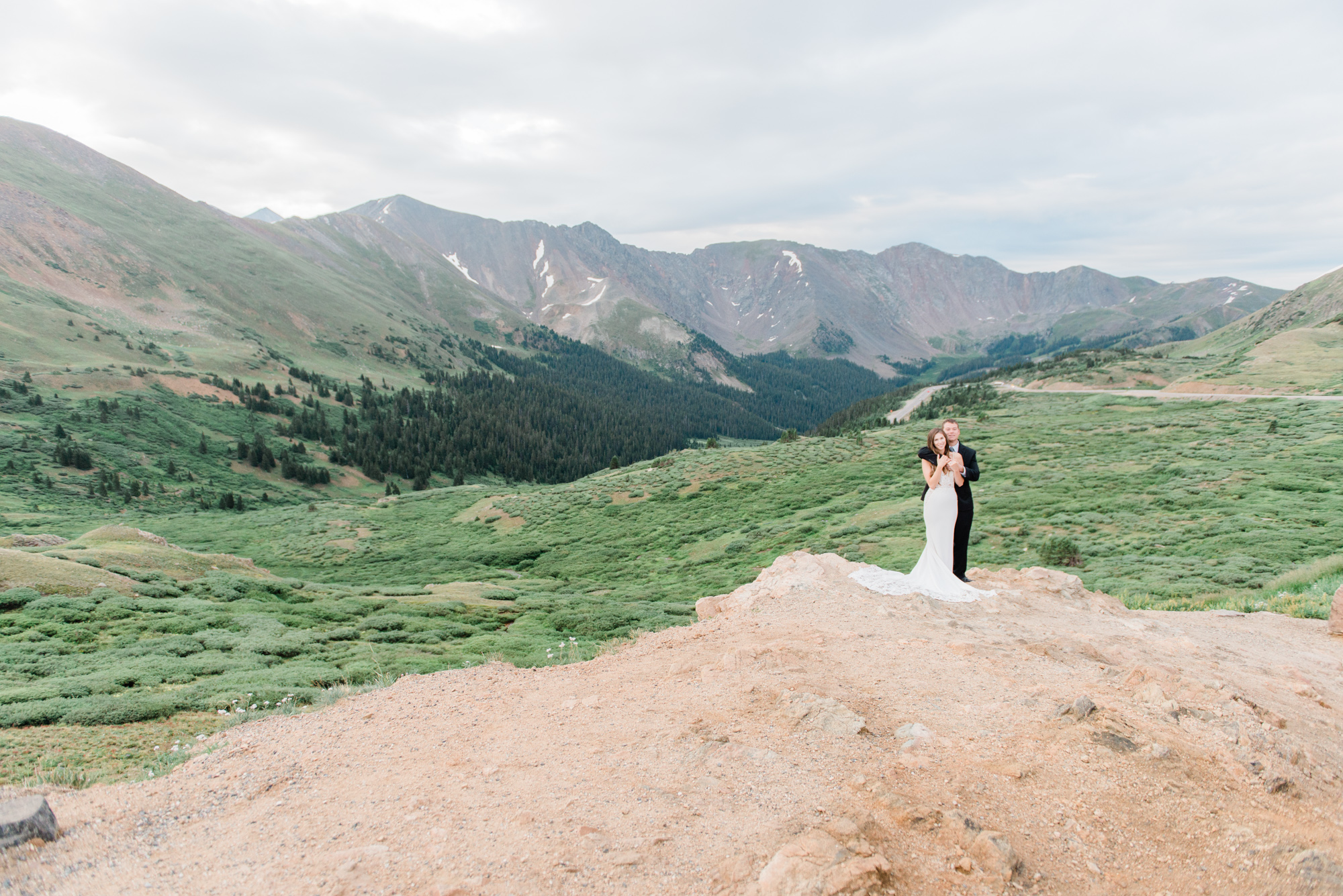 AshleighMillerPhotography-Elopement-Rachel-Justin-Colorado-17.jpg