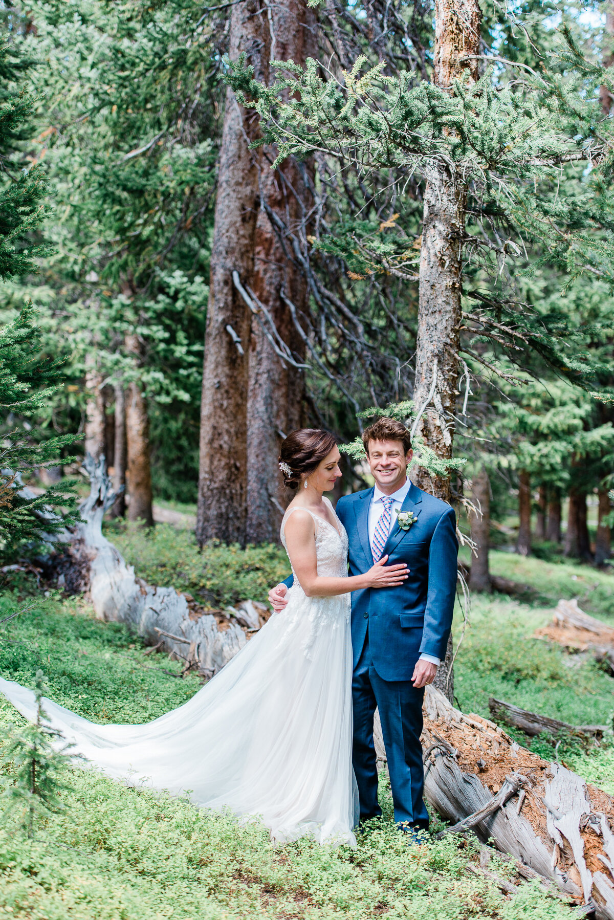 AshleighMillerPhotography-Wedding-Natalia-Matt-ArapahoeBasin-Colorado-15.jpg