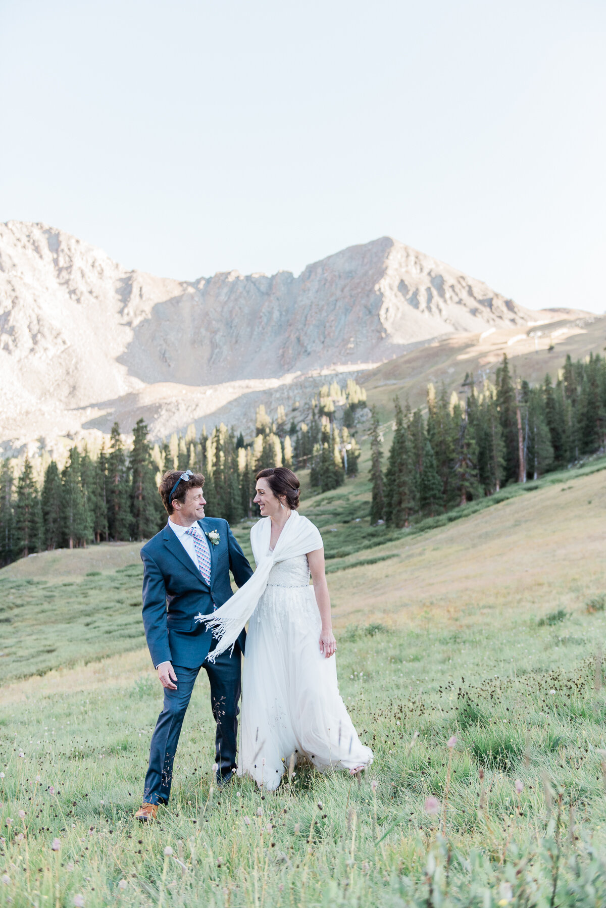 AshleighMillerPhotography-Wedding-Natalia-Matt-ArapahoeBasin-Colorado-34.jpg