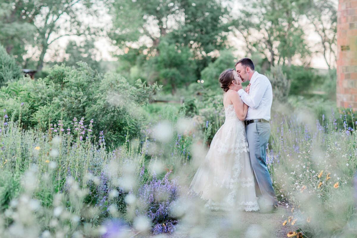 2019-07-06-Wedding-Emily-Tyler-Chatfield-BotanicalGardens-4464.jpg