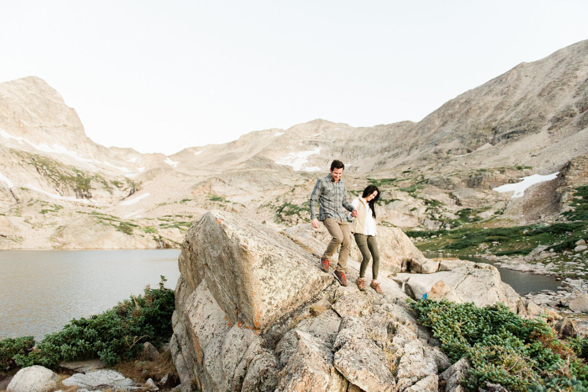 AshleighMillerPhotography-Hiking-Engagement-Boulder-Colorado-1.jpg