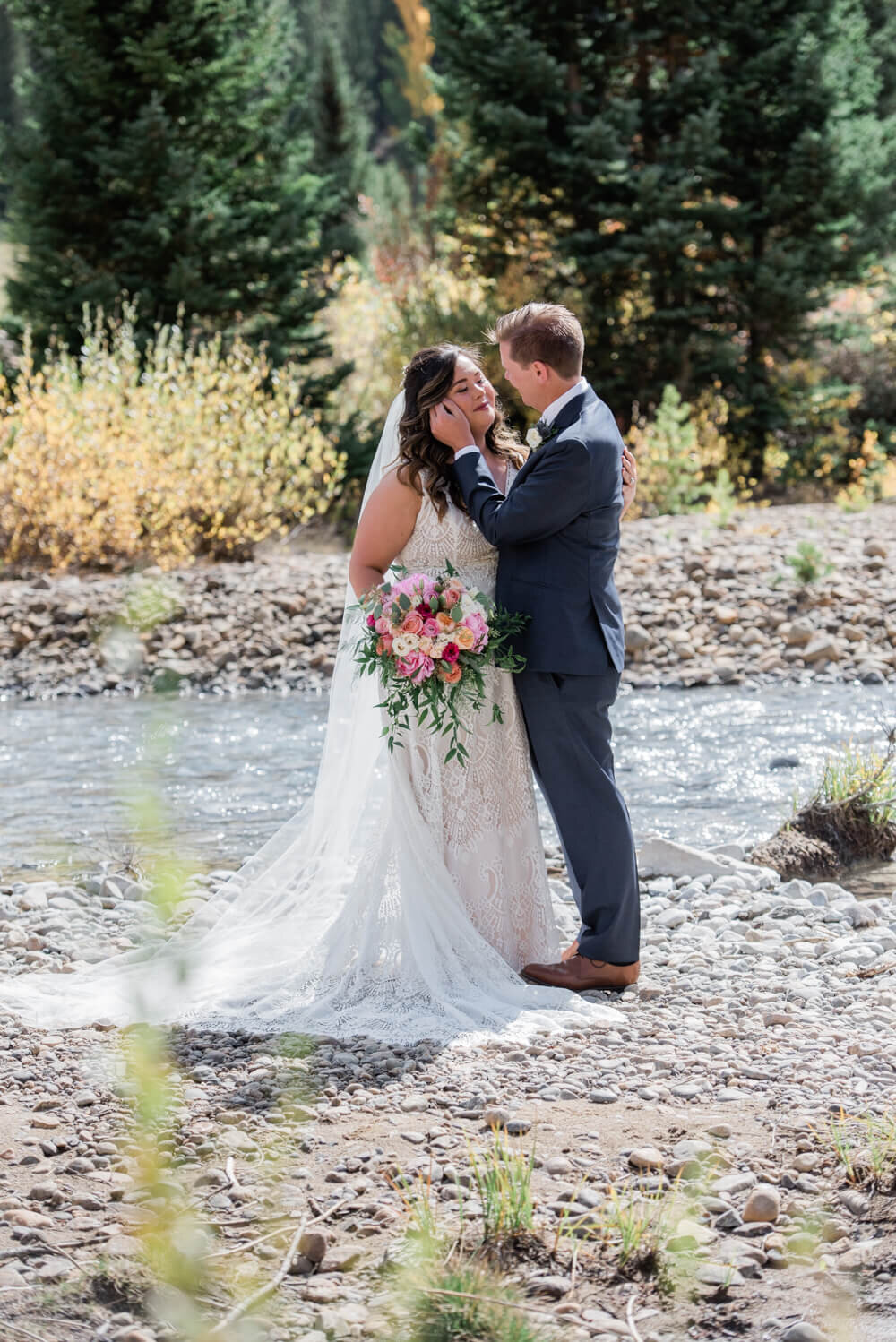 Intimate Keystone Wedding at Historic Ski Tip Lodge by Colorado Wedding Photographer