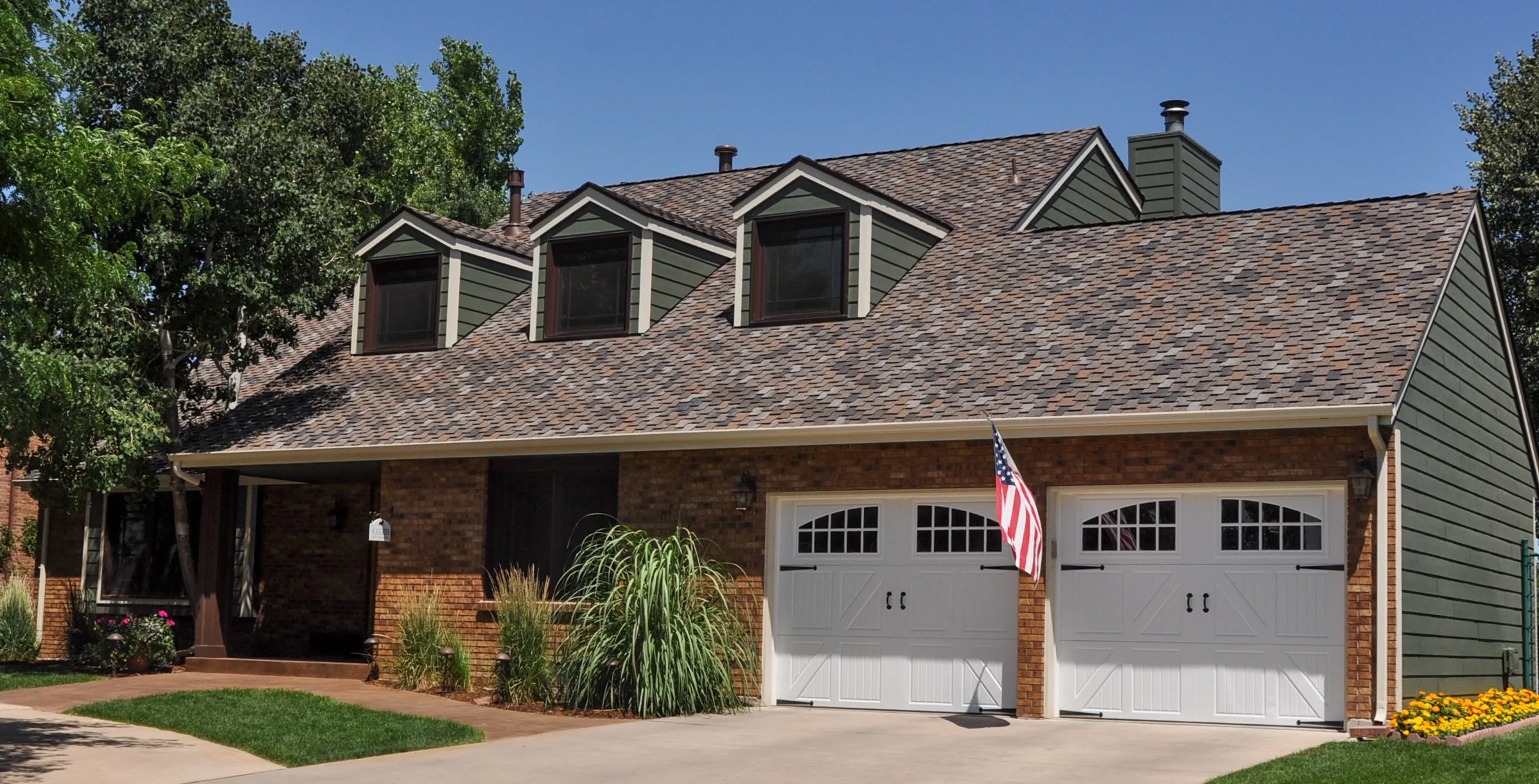 Owens Corning Woodcrest Autumn Maple