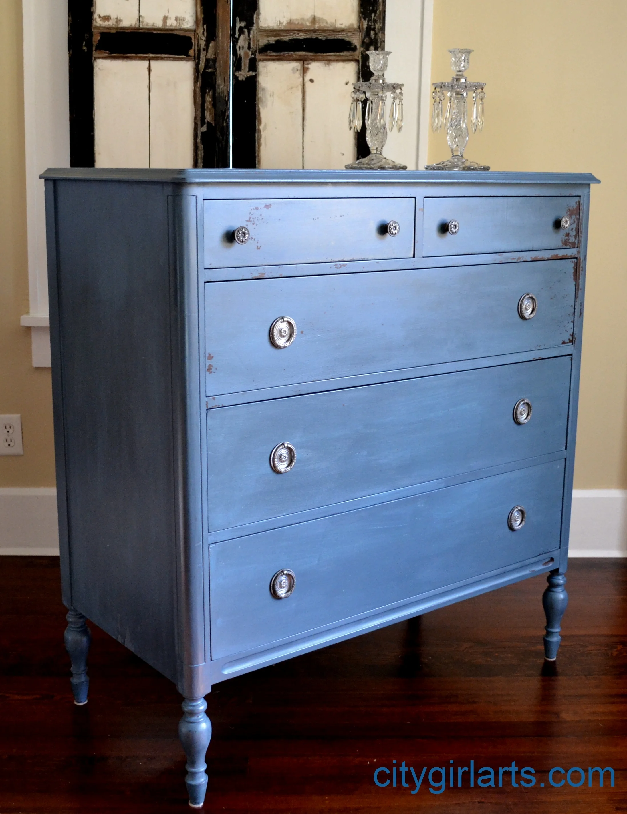 Antique Acanthus Wreath: Ring Pulls to Bling Pulls