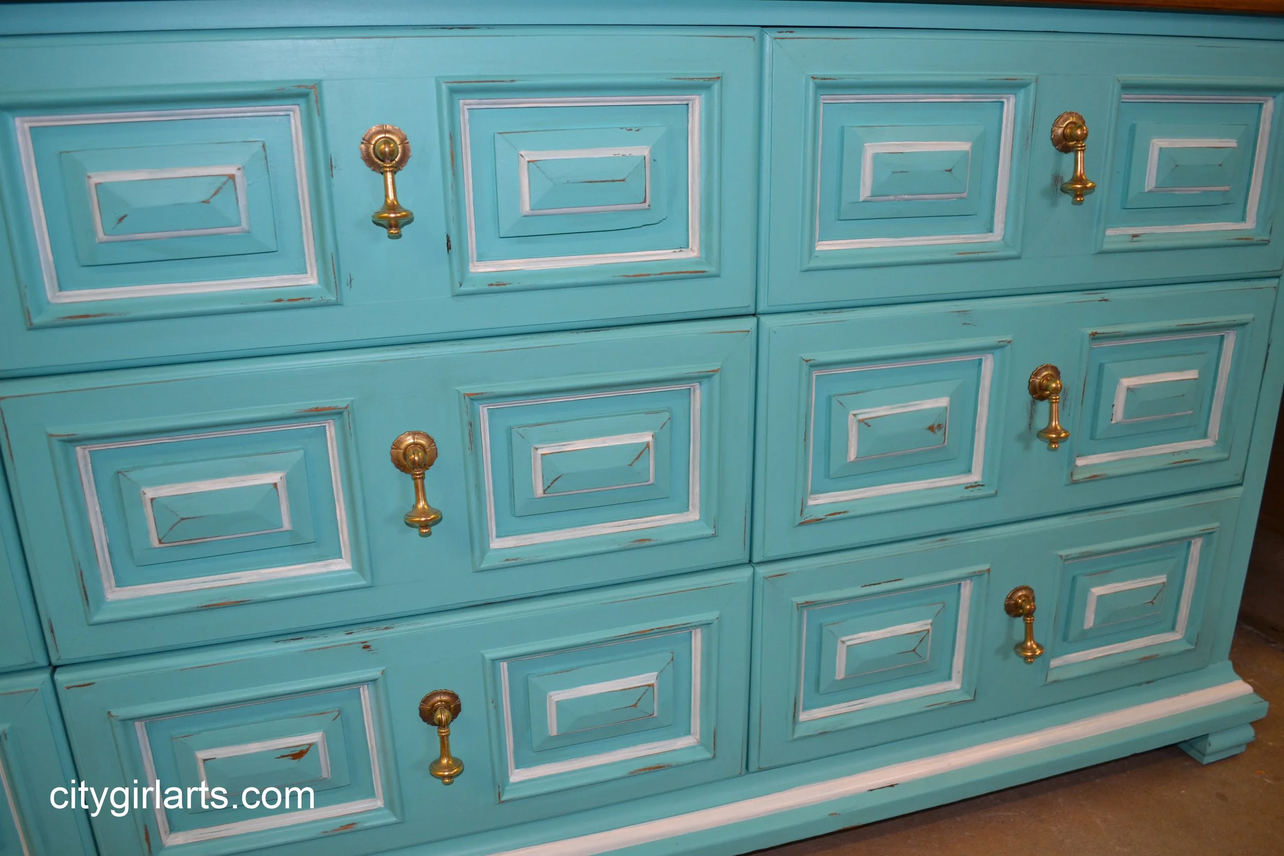 Desperate for Teal: The Esperanto Dresser