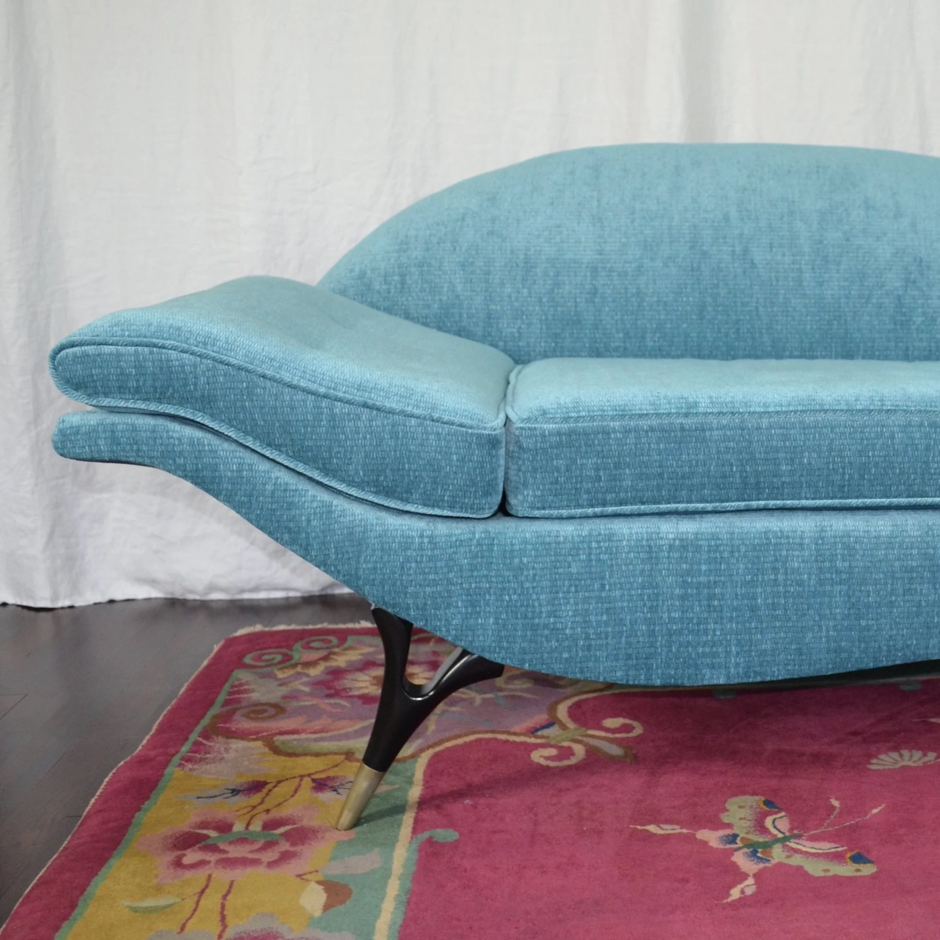 California Karpen Sofas Ride the Waves