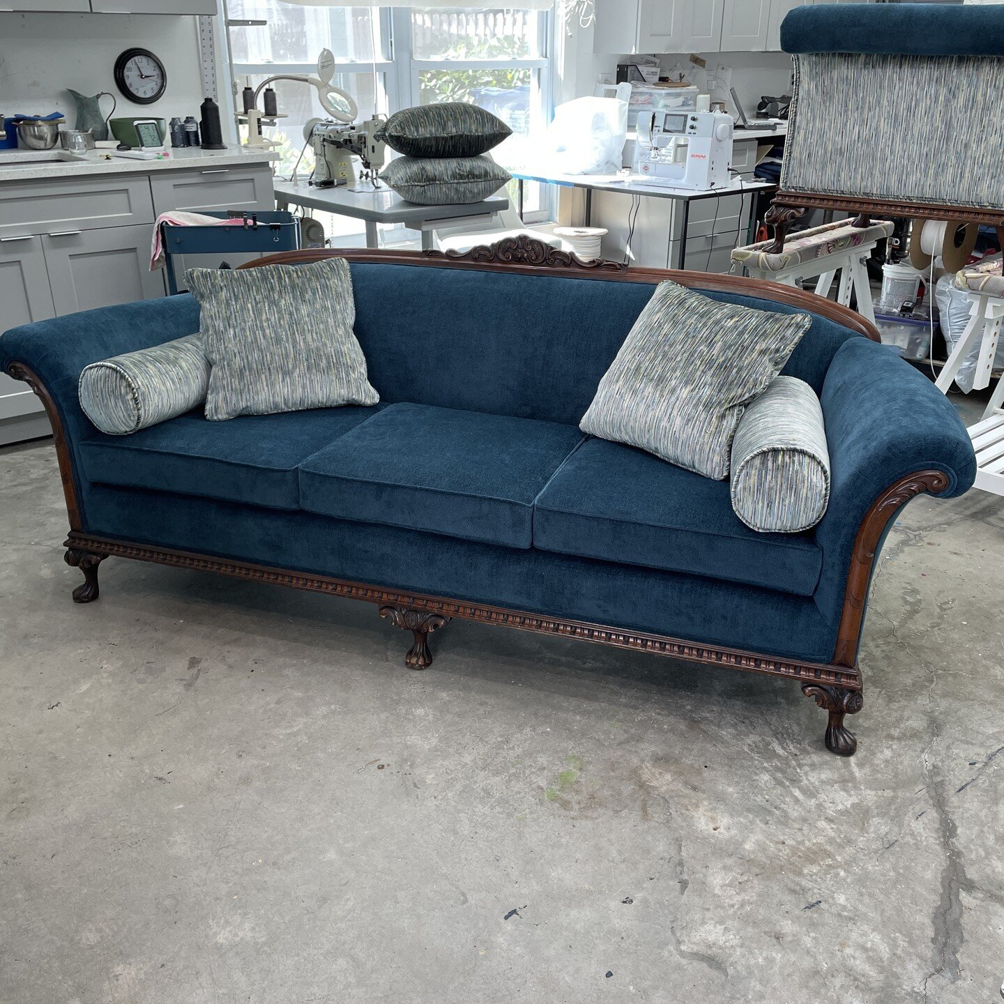 A client's 1940's sofa and chair came to life with all new everything! The chair has contrasting fabric on the outsides, to match the sofa pillows. Can I make YOU a chair?

#letmemakeyouachair #upholsteryismagic #fabriciseverything #velvet #romo #ant