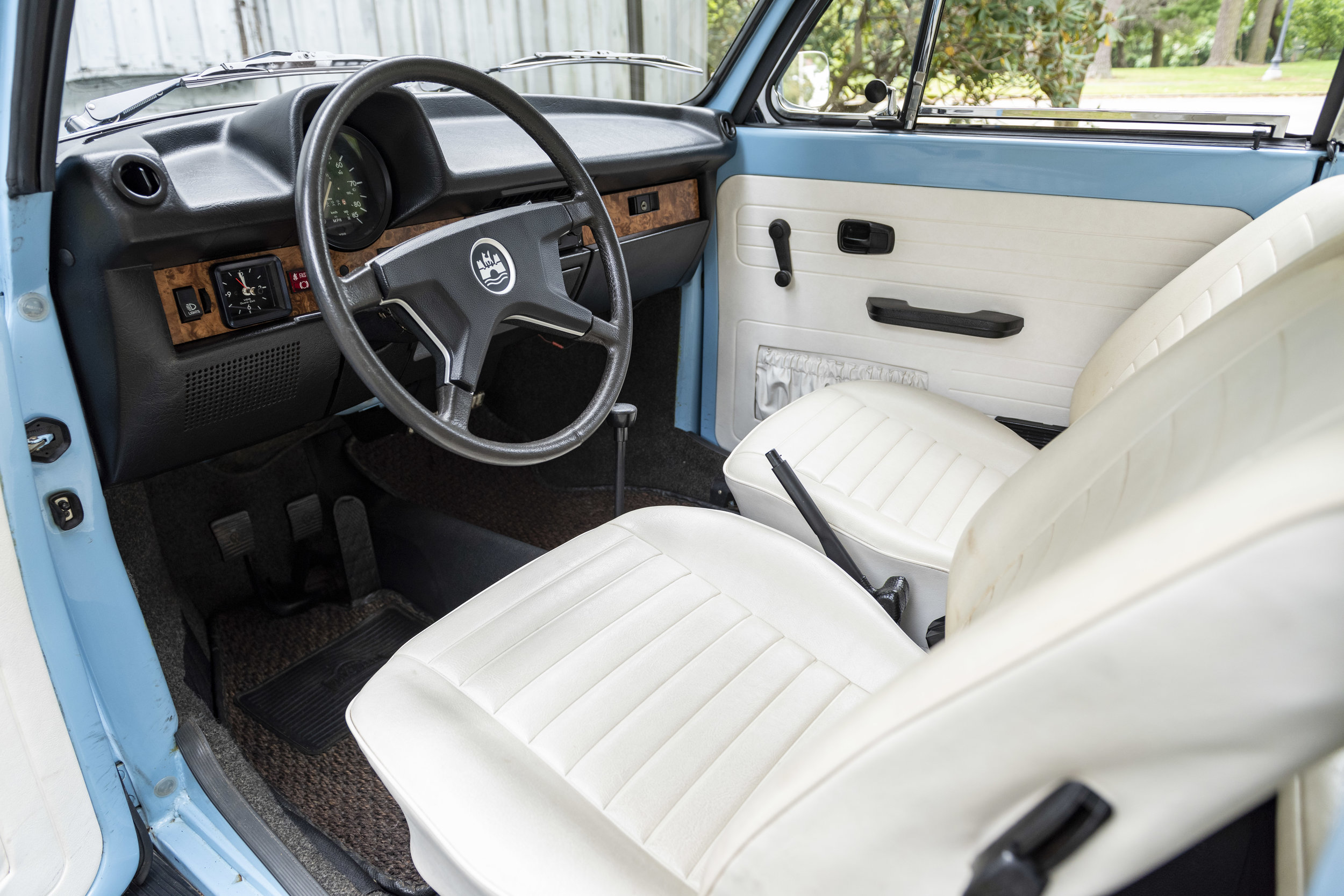 VW Bug Interior_001.JPG