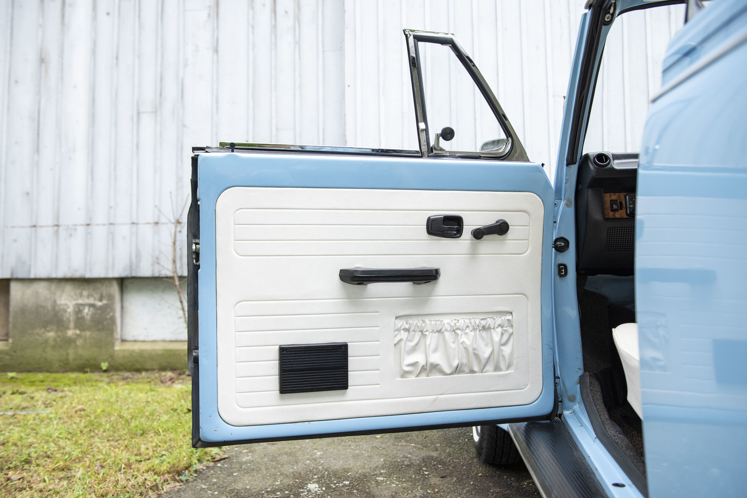 VW Bug Interior_002.JPG