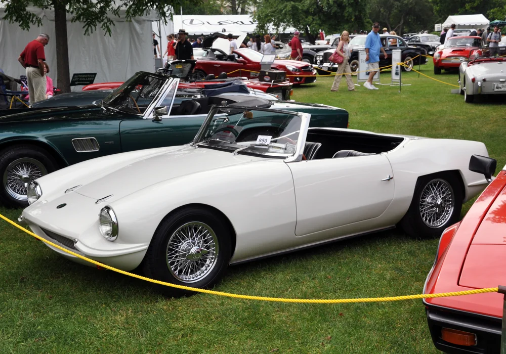 An awfully nice Elva Courier MK 3 owned by Elva.
