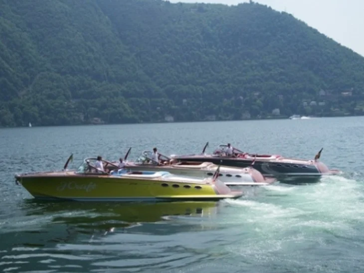 Concours vehicles afloat...