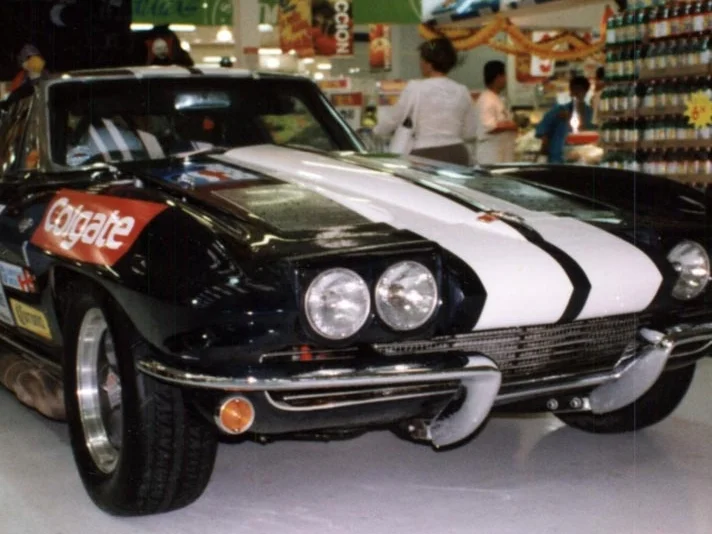 The Colgate Corvette on exhibit, Walmart Aguascalientes