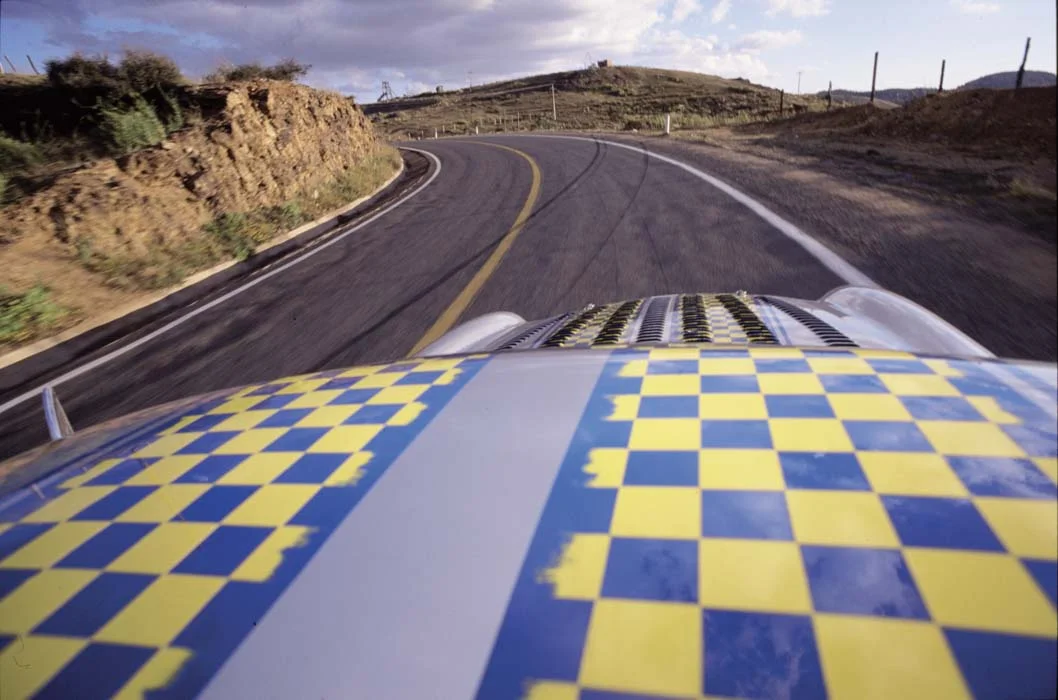 Carrera 2001: The FASTER Volvo. We’re back with a Volvo P1800. ON THE ROAD, MEXICO!! …….roof camera at speed!