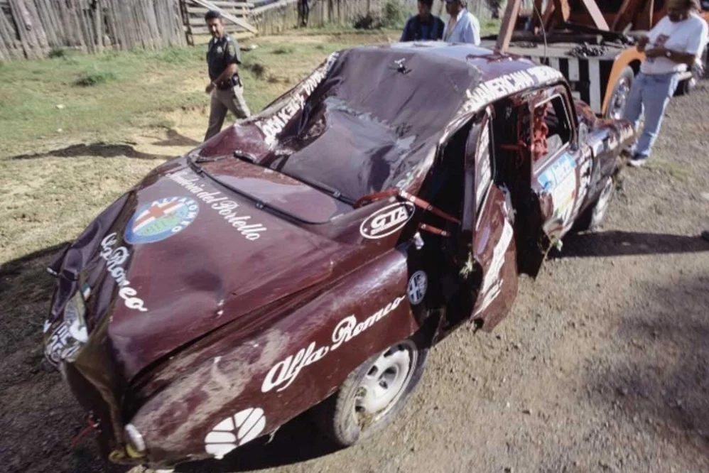 There are always the “off roaders” at La Carrera: we empathize and the race goes on
