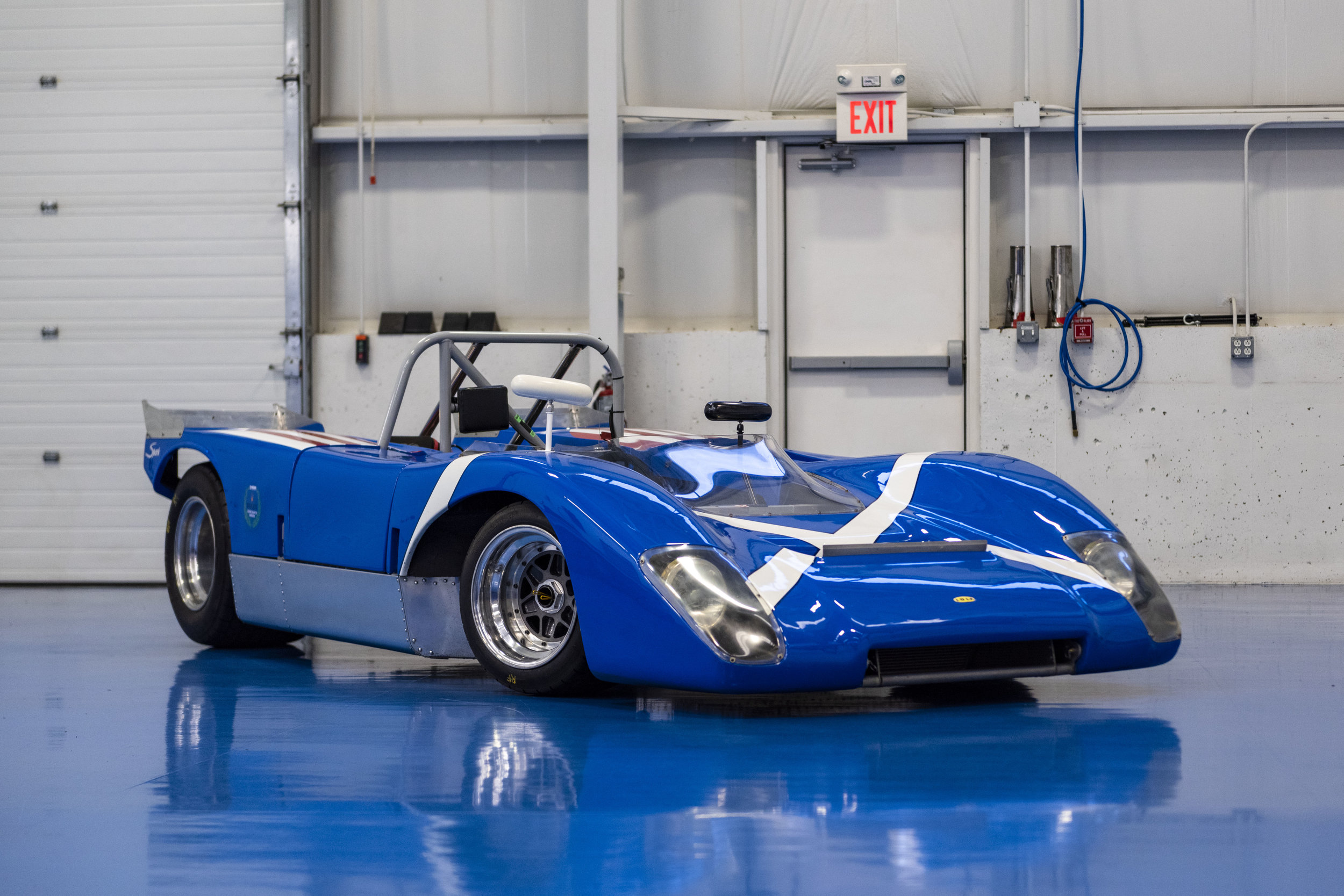 1971 Lola T212 (2).jpg