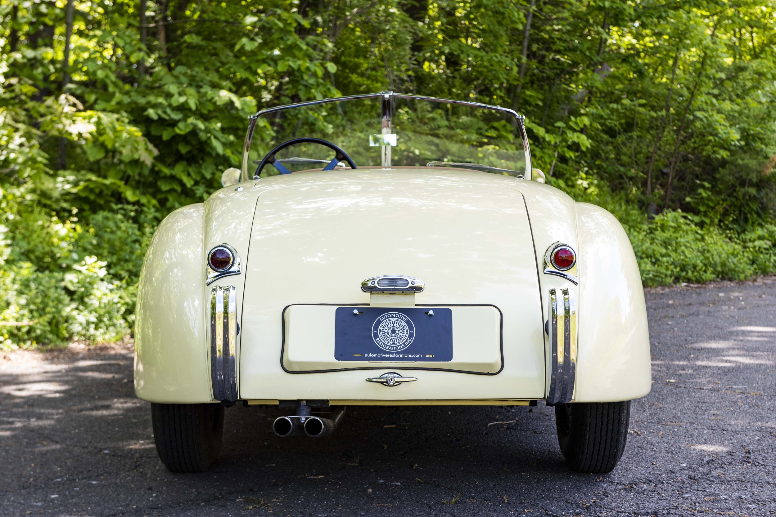 1954 Jaguar XK120 (7).jpg