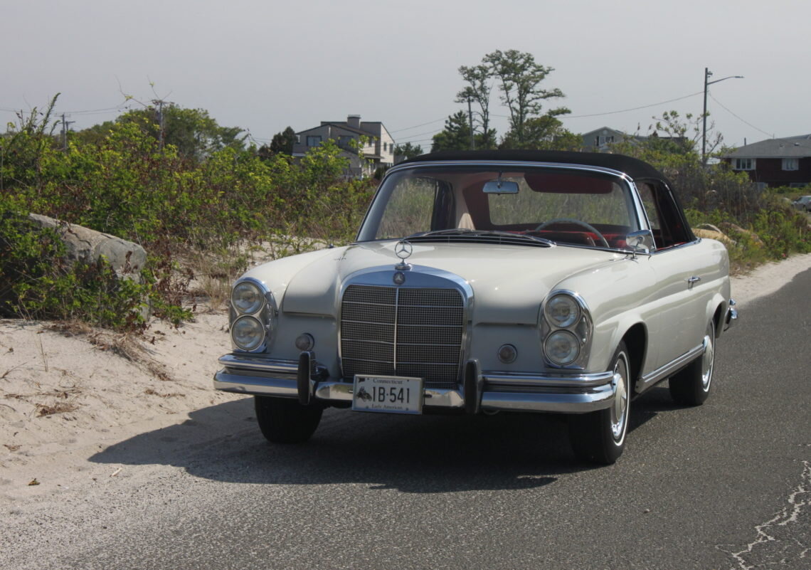 1966 Mercedes 220SE (4).jpg