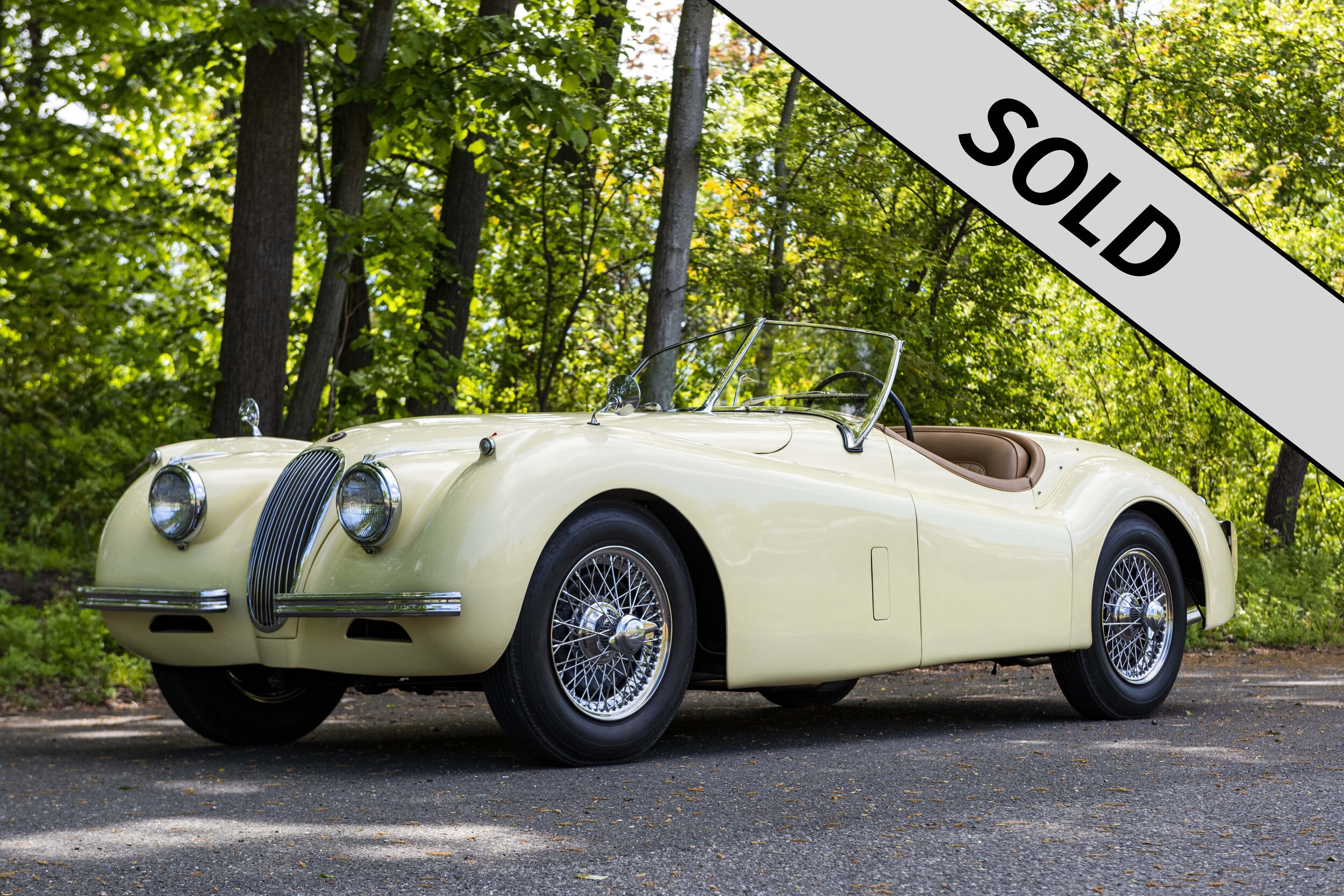 1954 Jaguar XK120 (9) SOLD.jpg