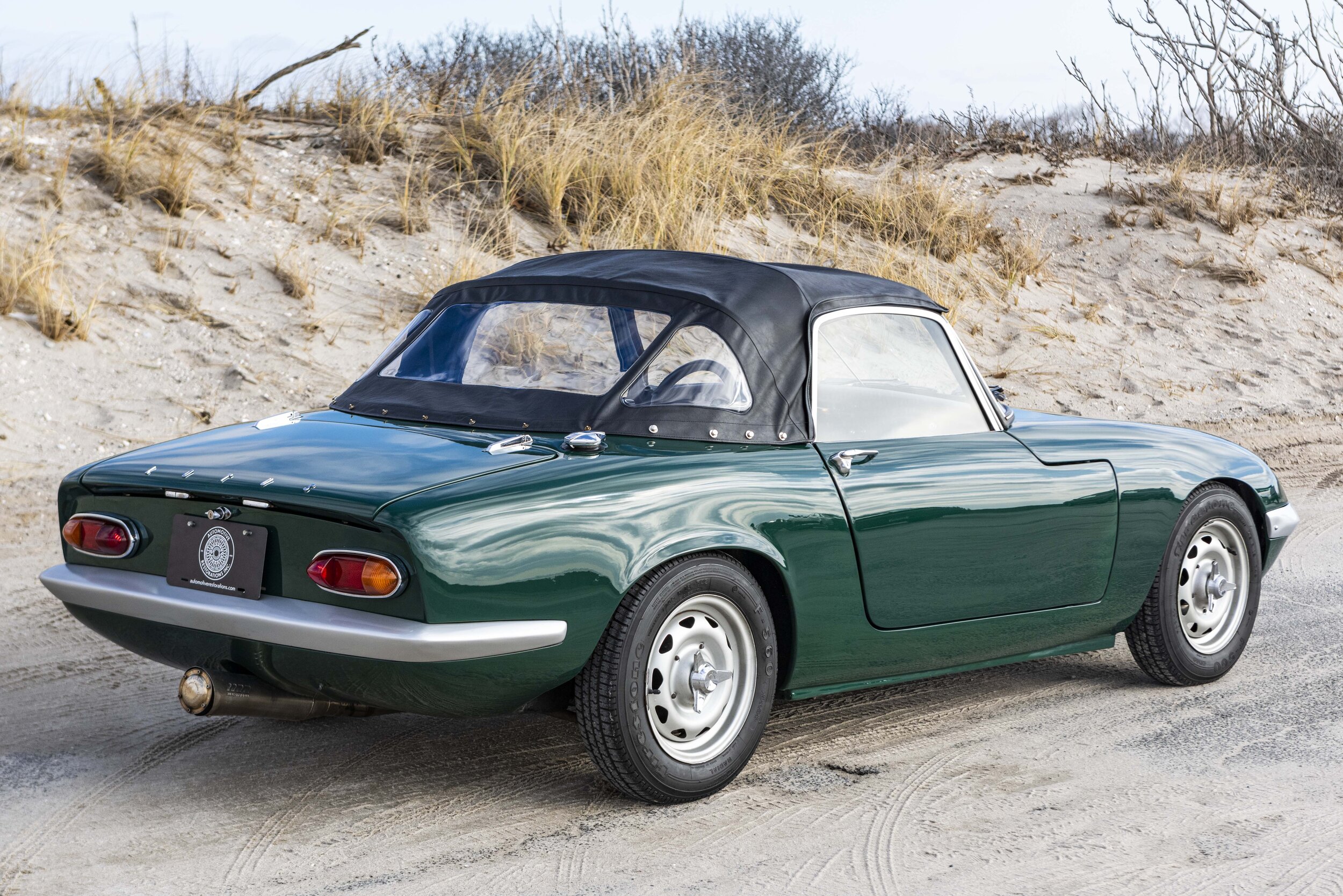 1967 Lotus Elan SE (17).jpg