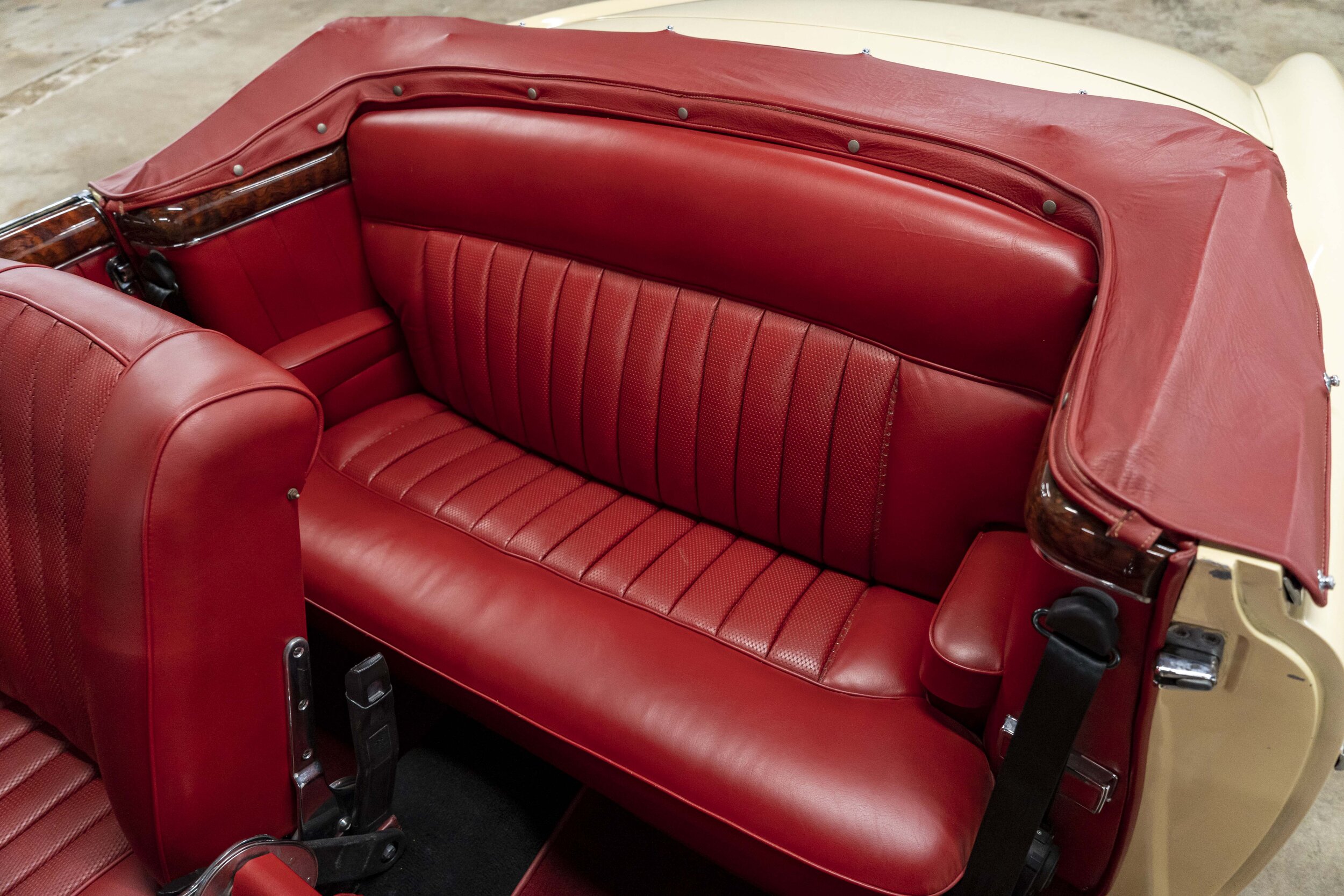 1960 Mercedes Benz 220S (81).jpg