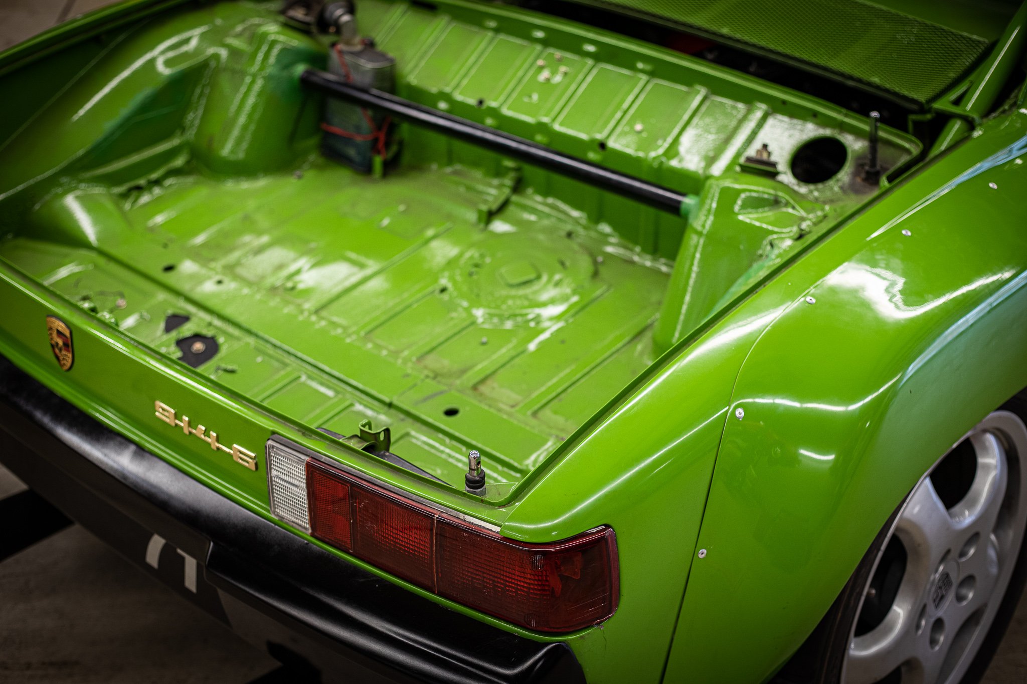Porsche 914-6 Green (23).jpg