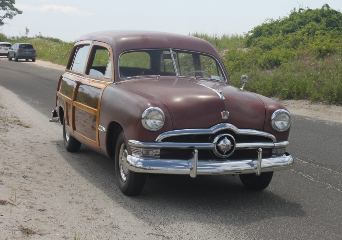 1950 Ford Woody Wagon (5).jpg