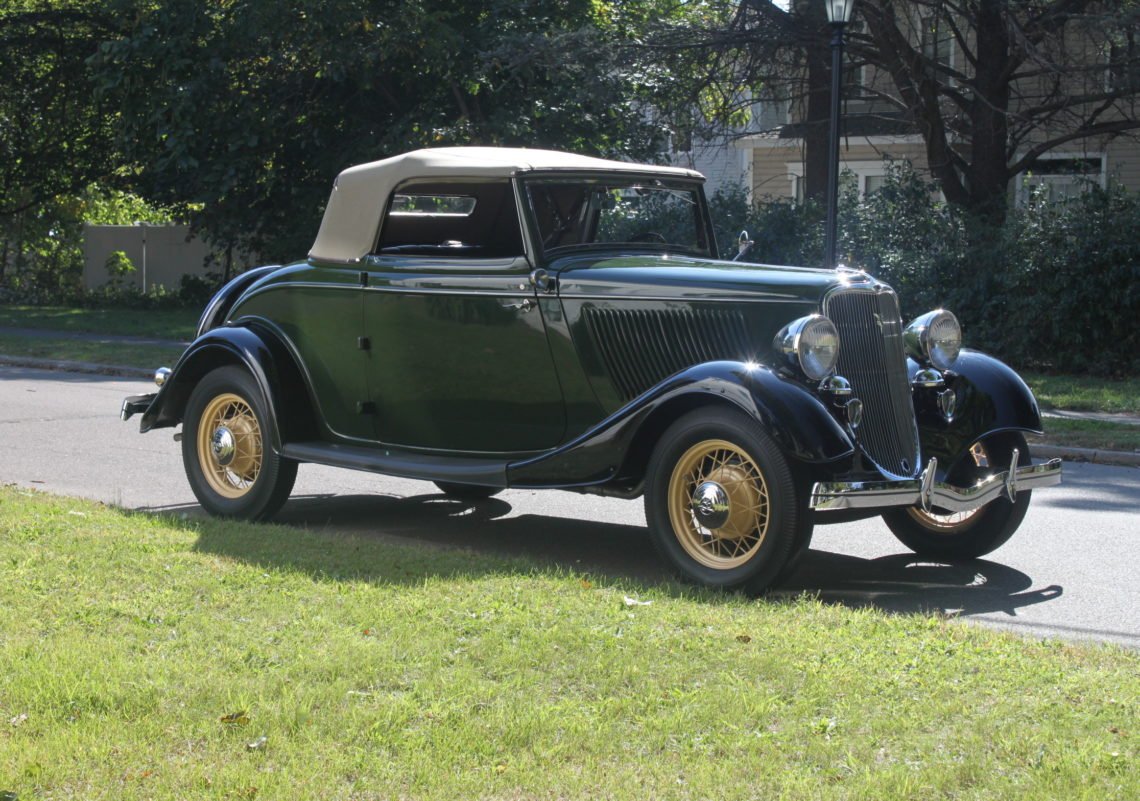 1933 Ford V8 Cabriolet (17).jpg
