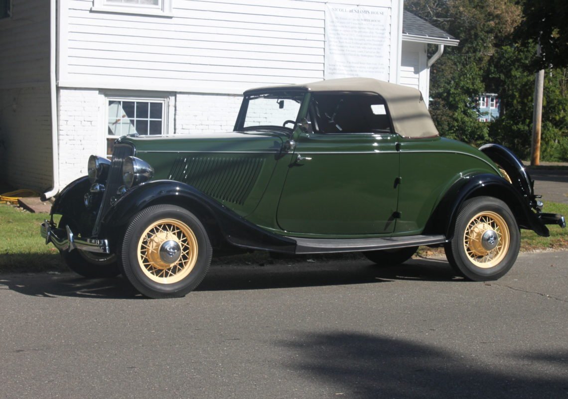 1933 Ford V8 Cabriolet (6).jpg