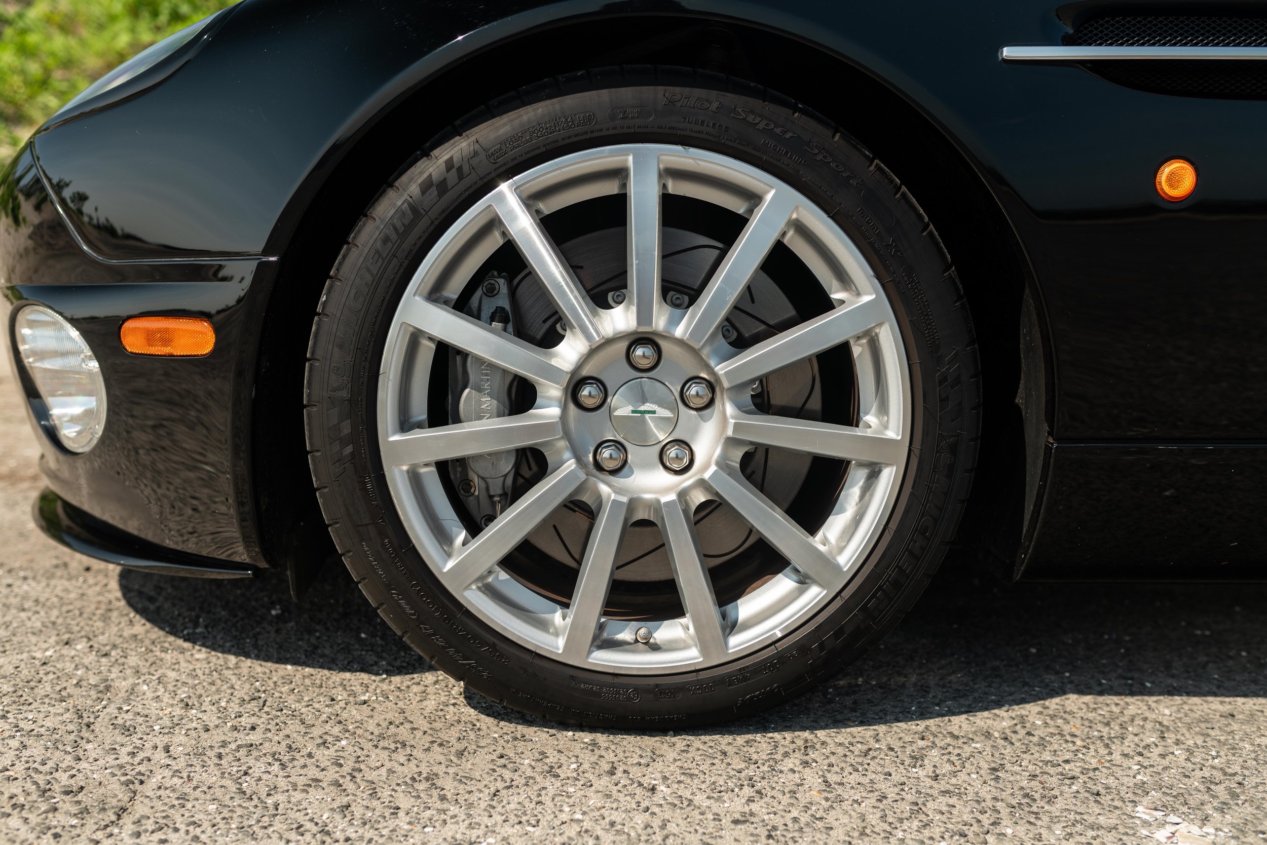 astonmartinvanquish-12.jpg